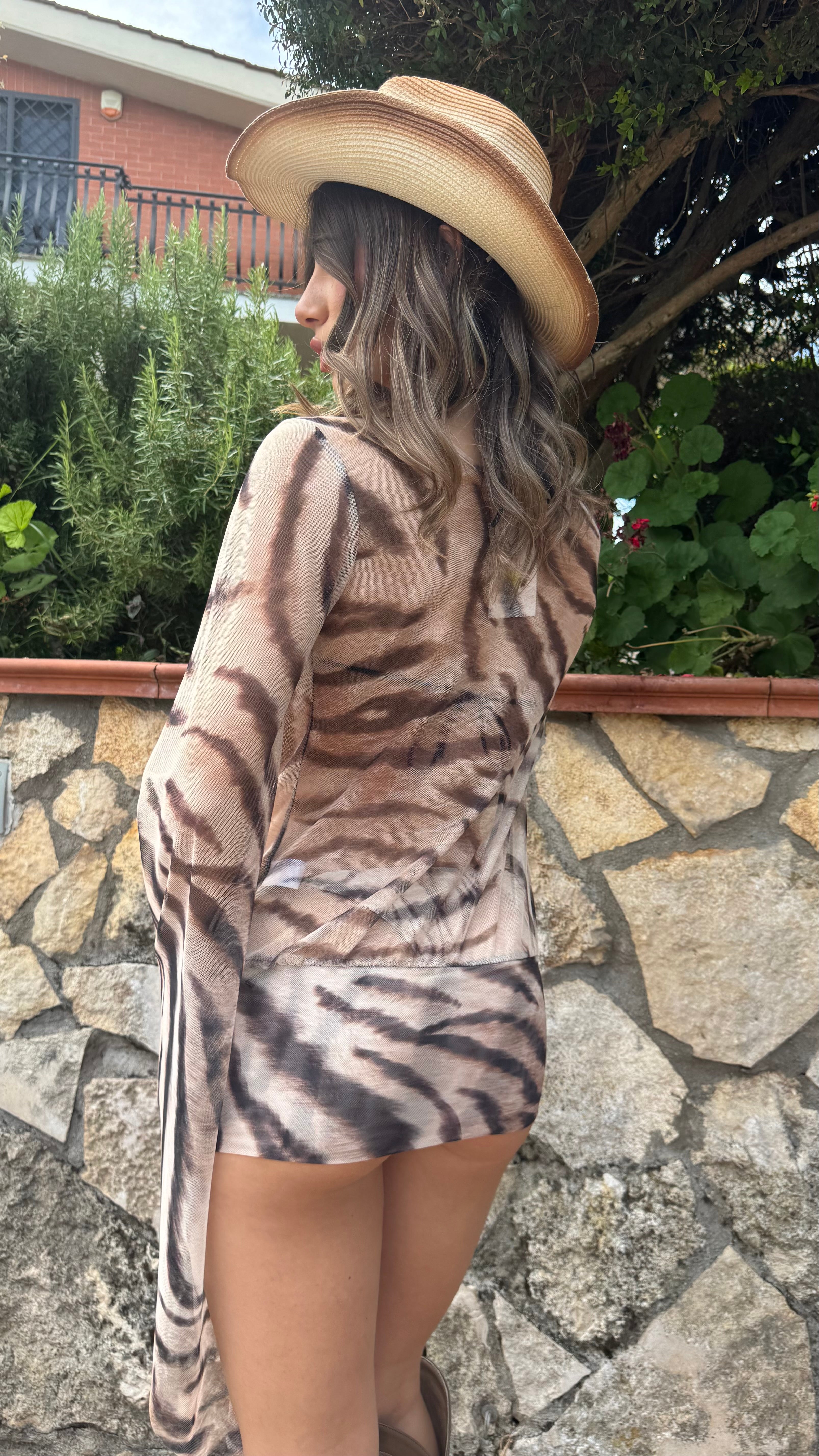 00531 set costume