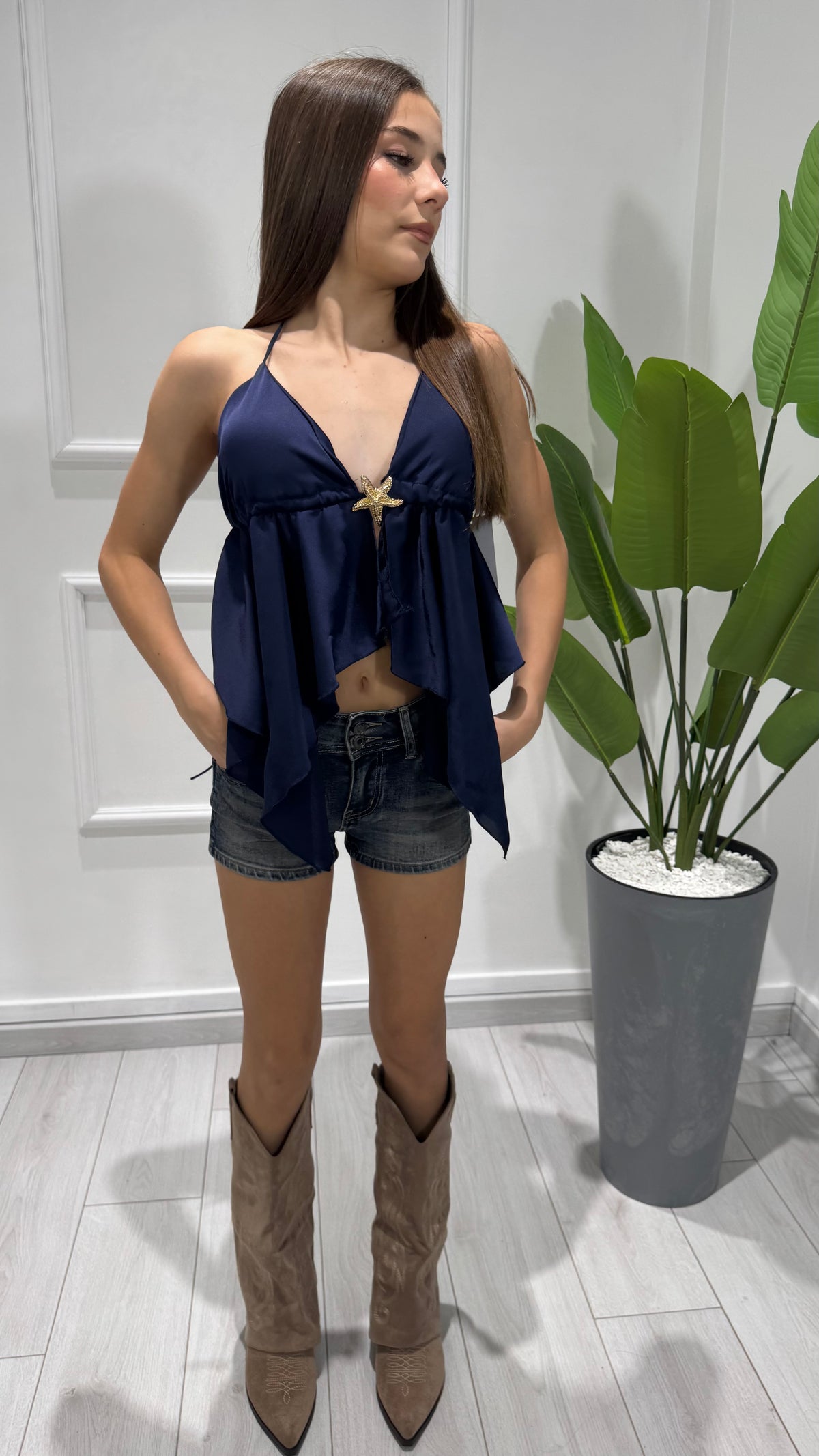 00233 top