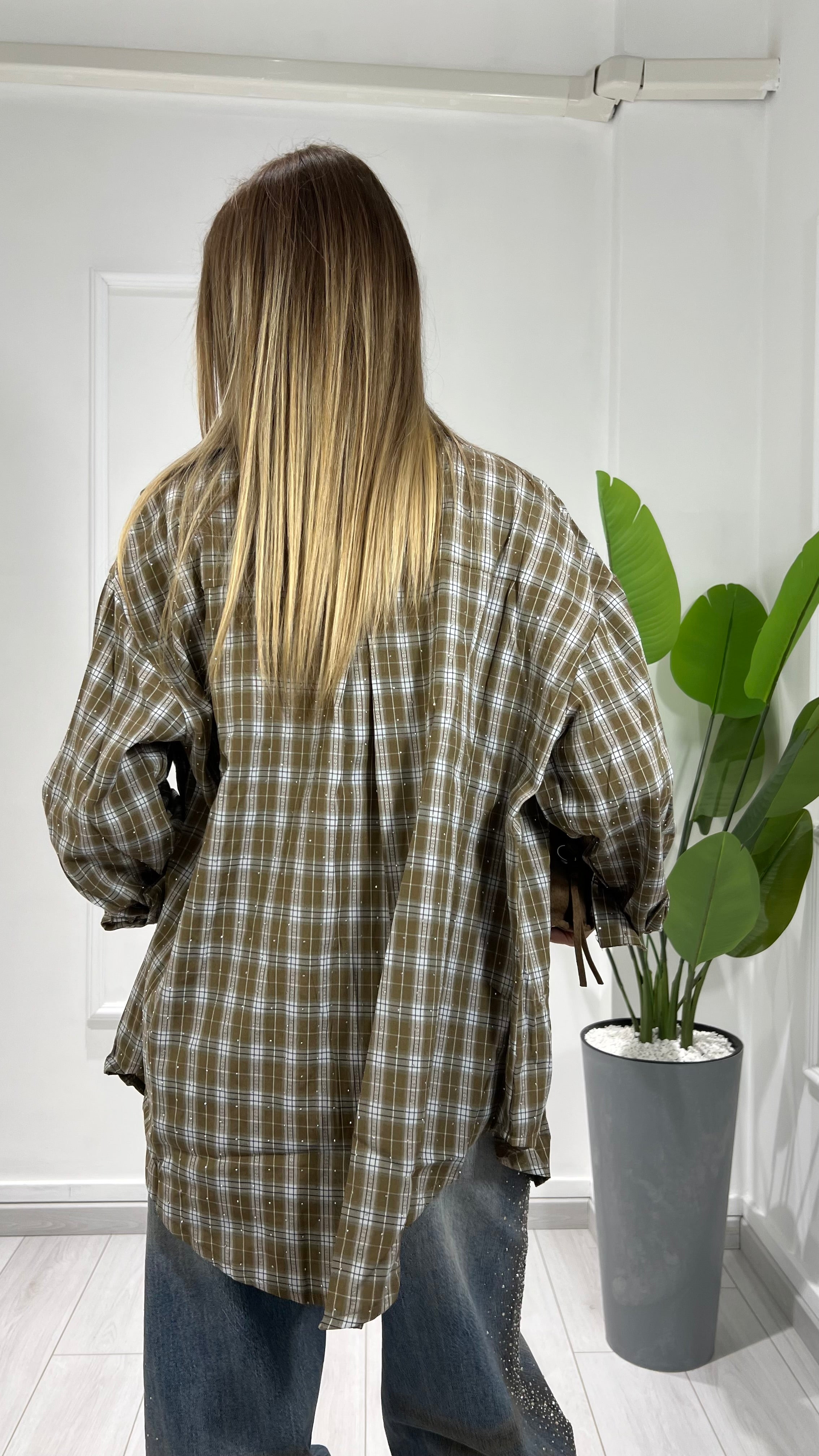 00323 set camicia