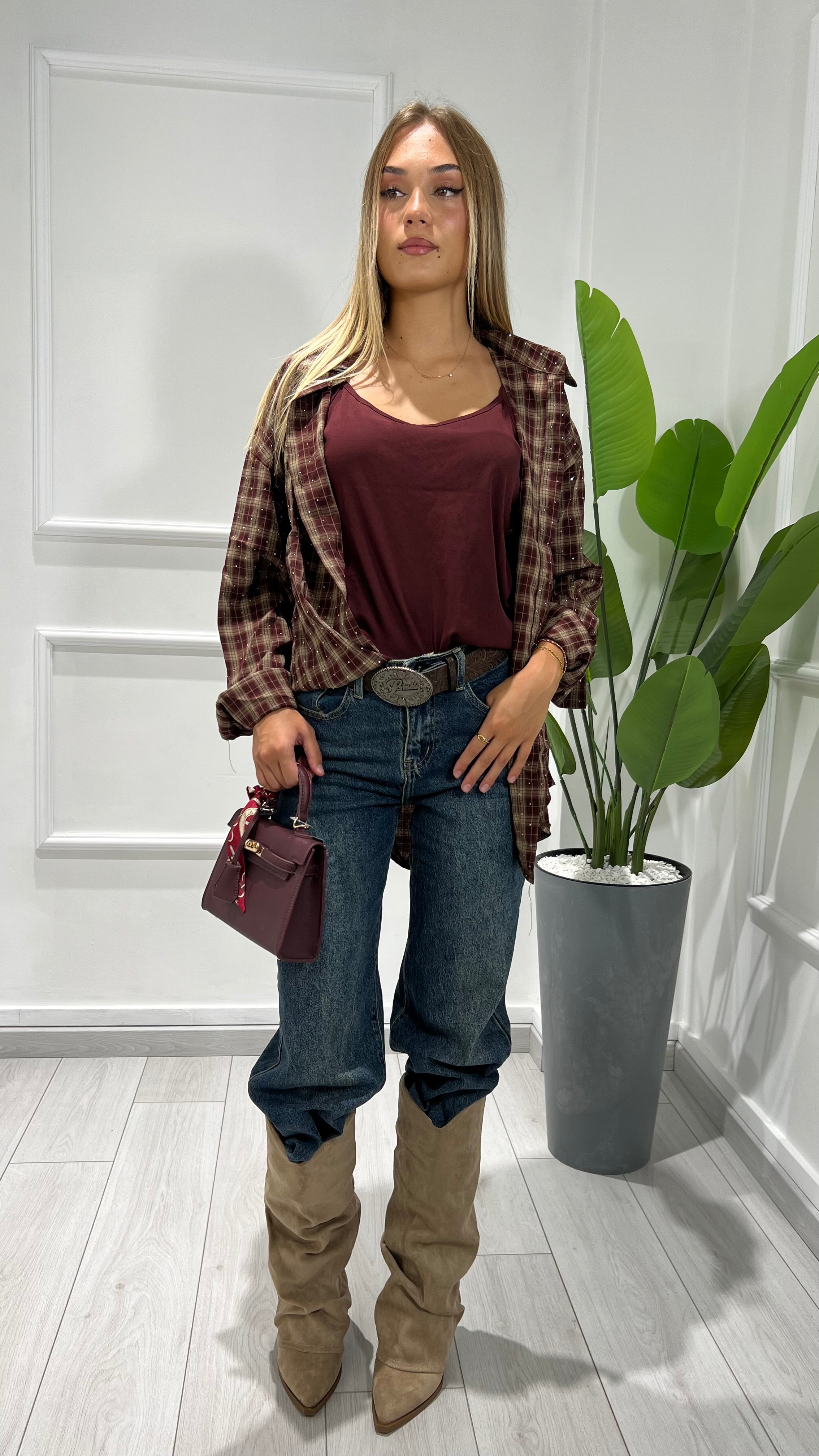 00323 set camicia