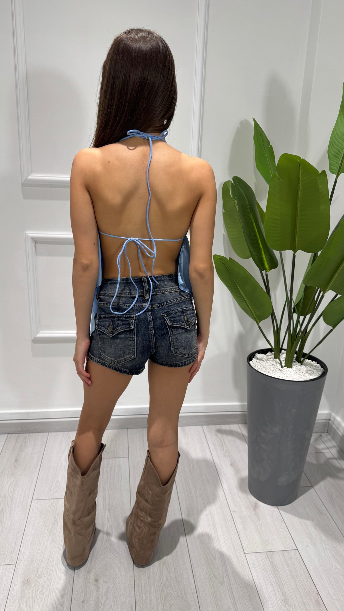 00233 top