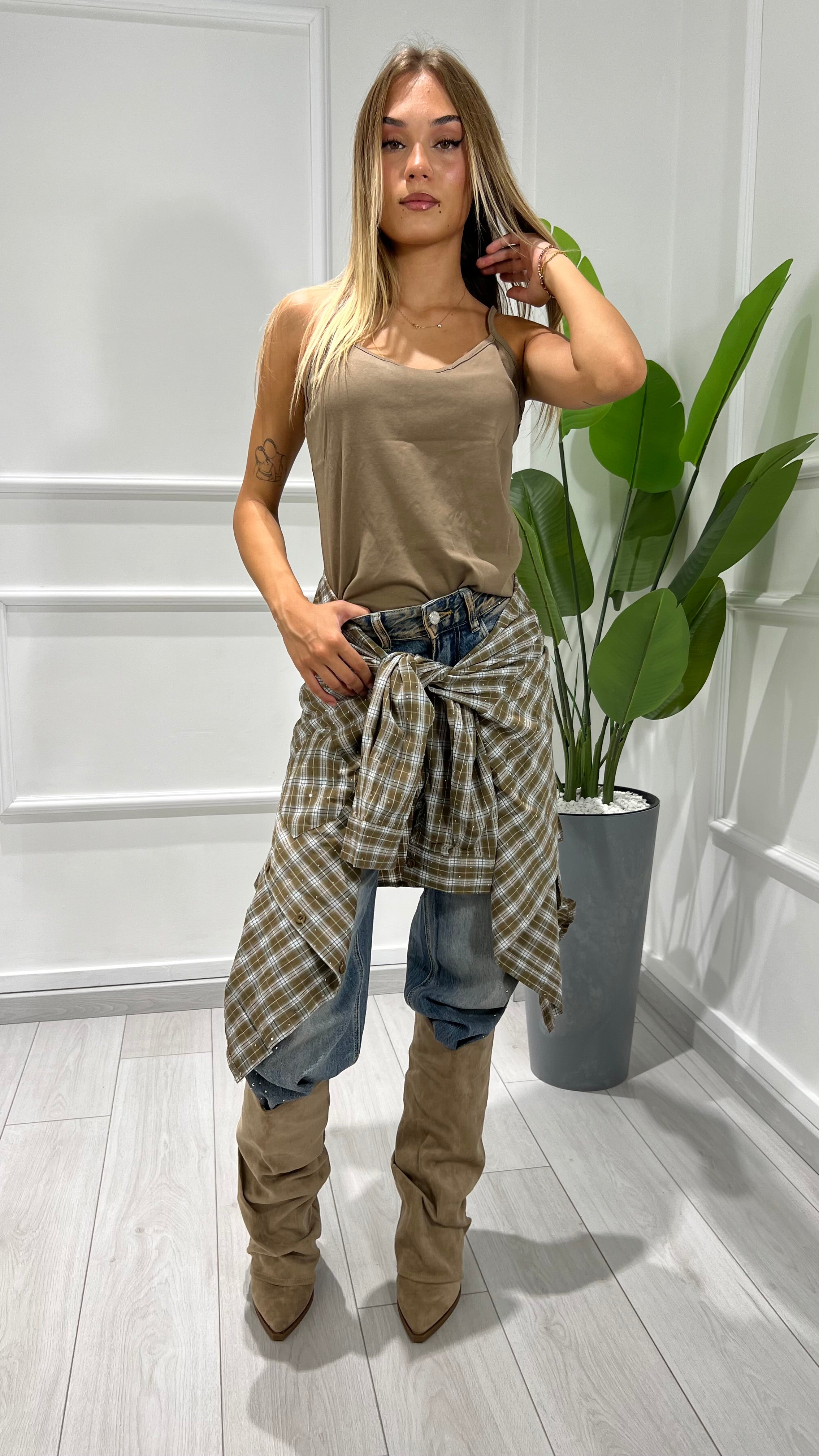 00323 set camicia