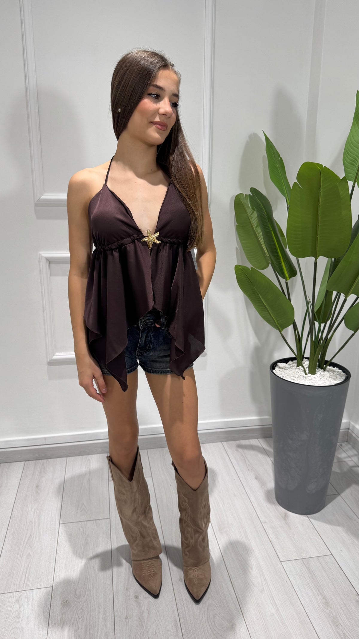 00233 top