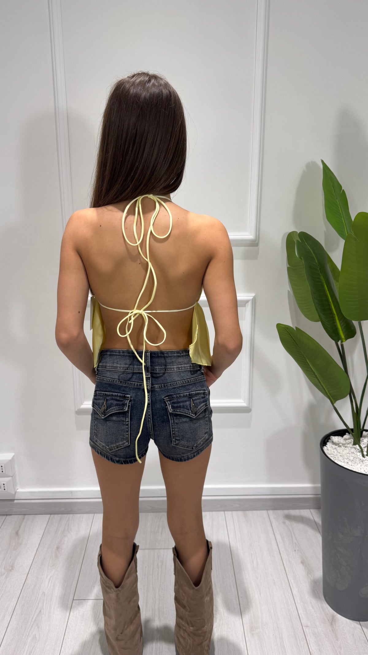 00233 top