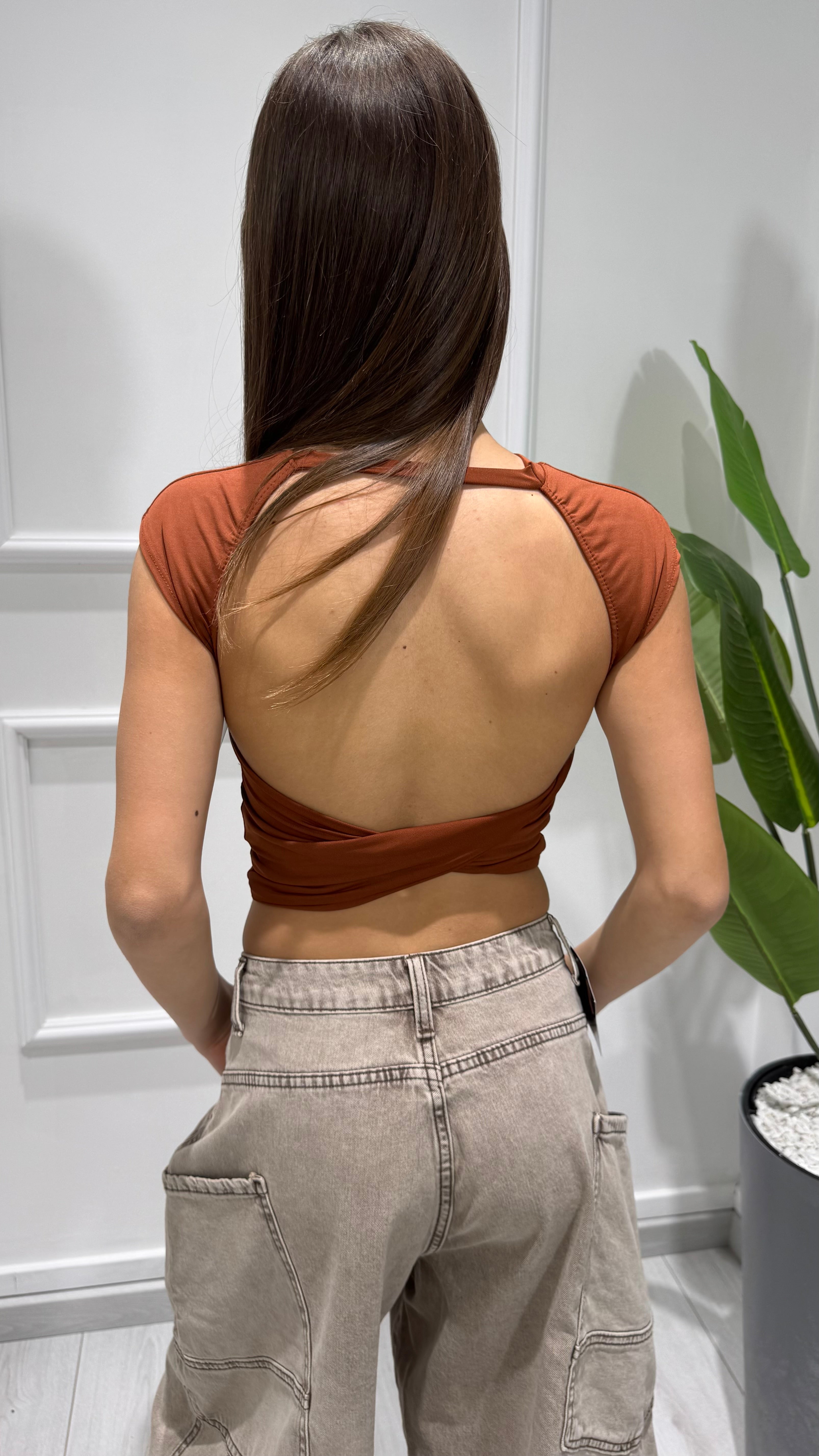 00853 top