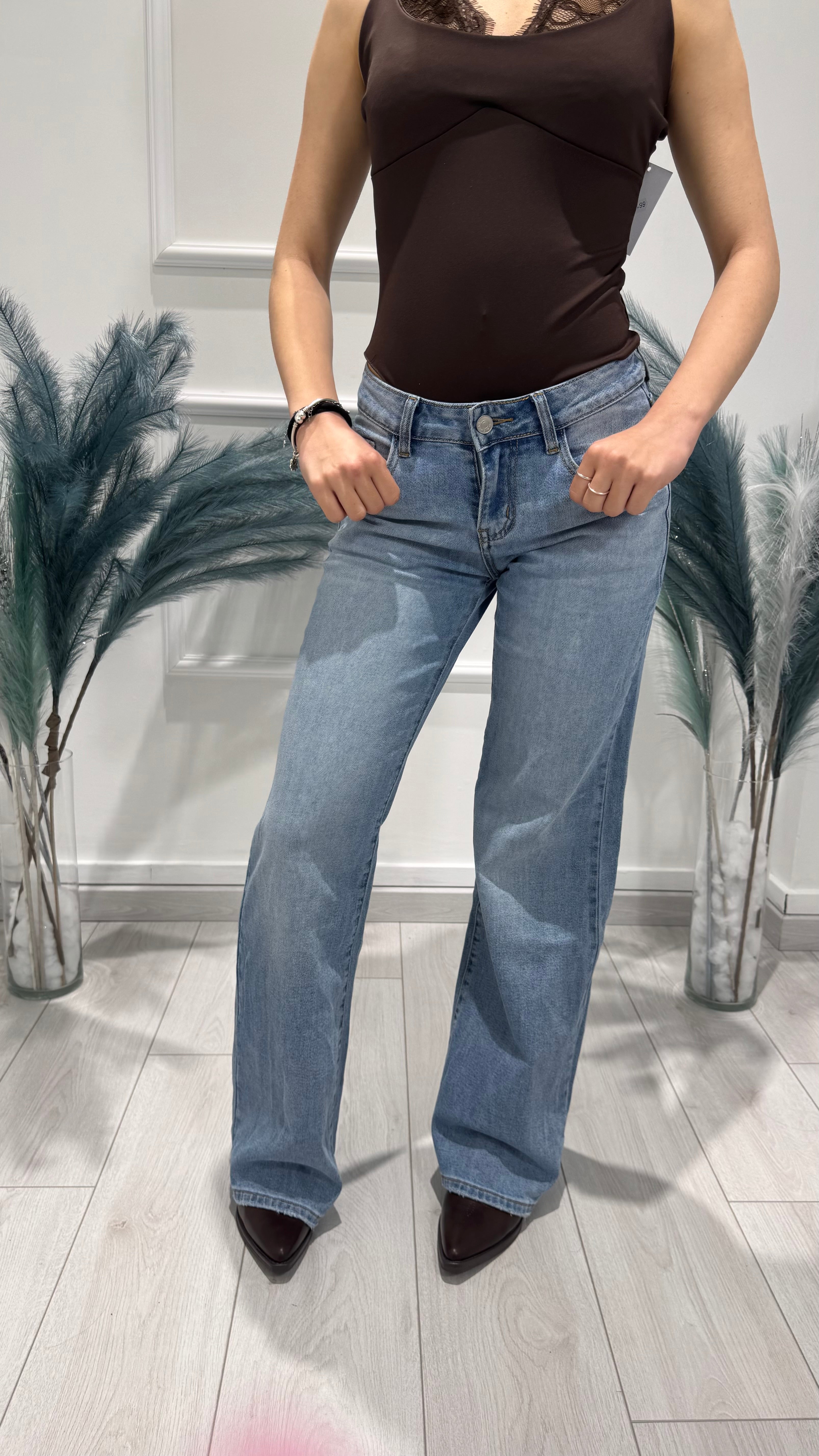 00243 jeans