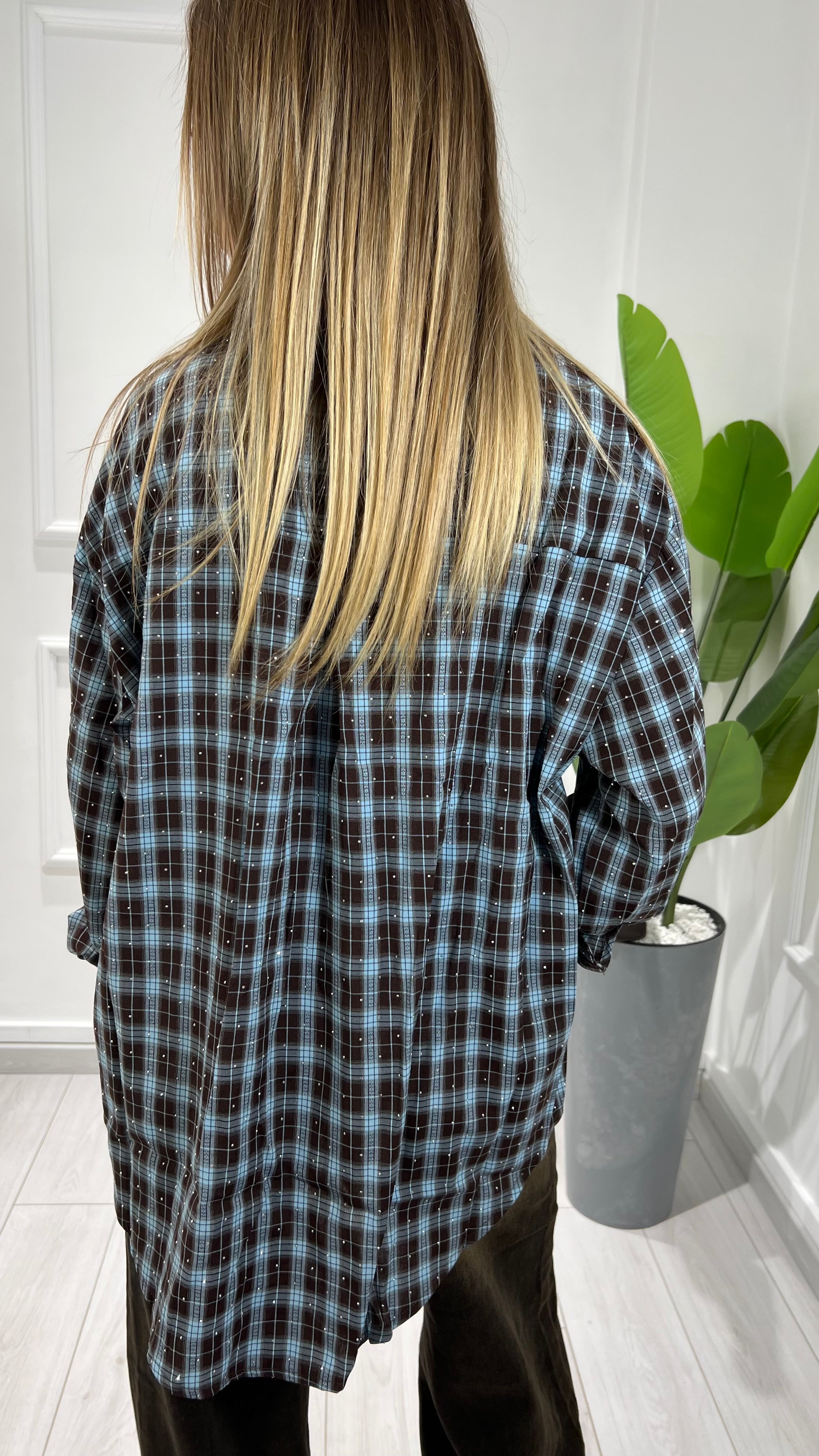 00323 set camicia