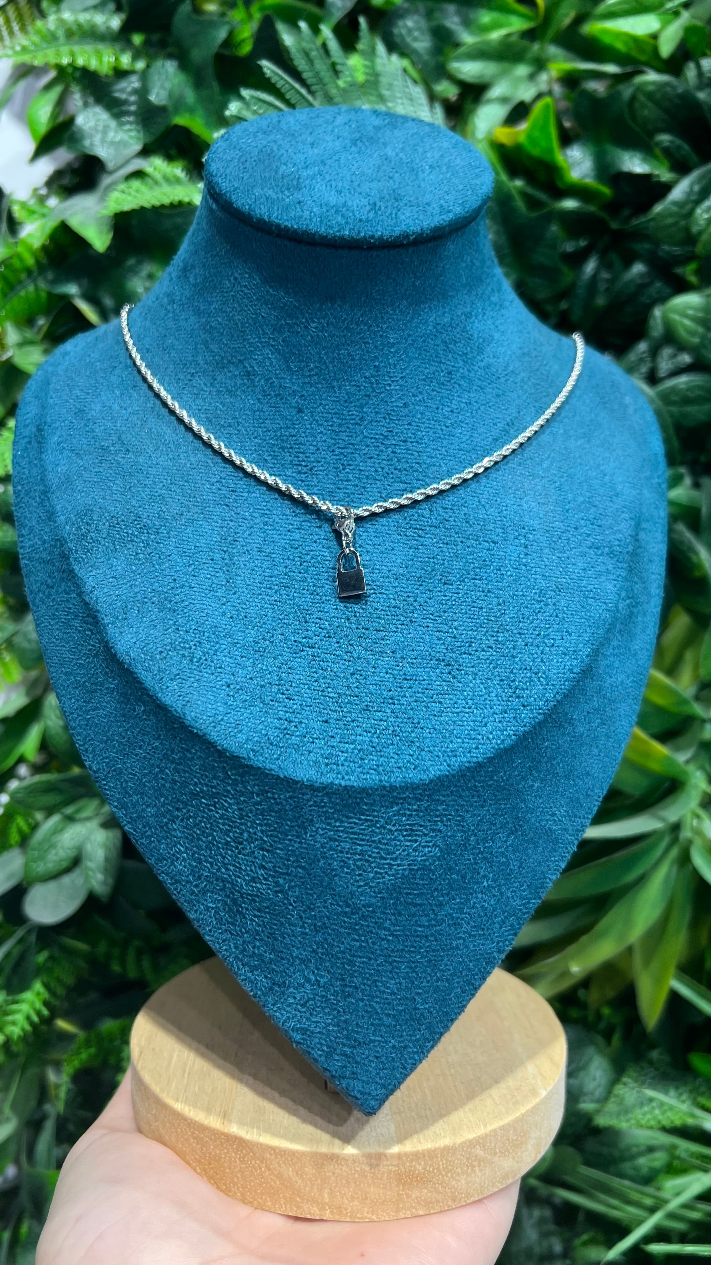 00106 collana