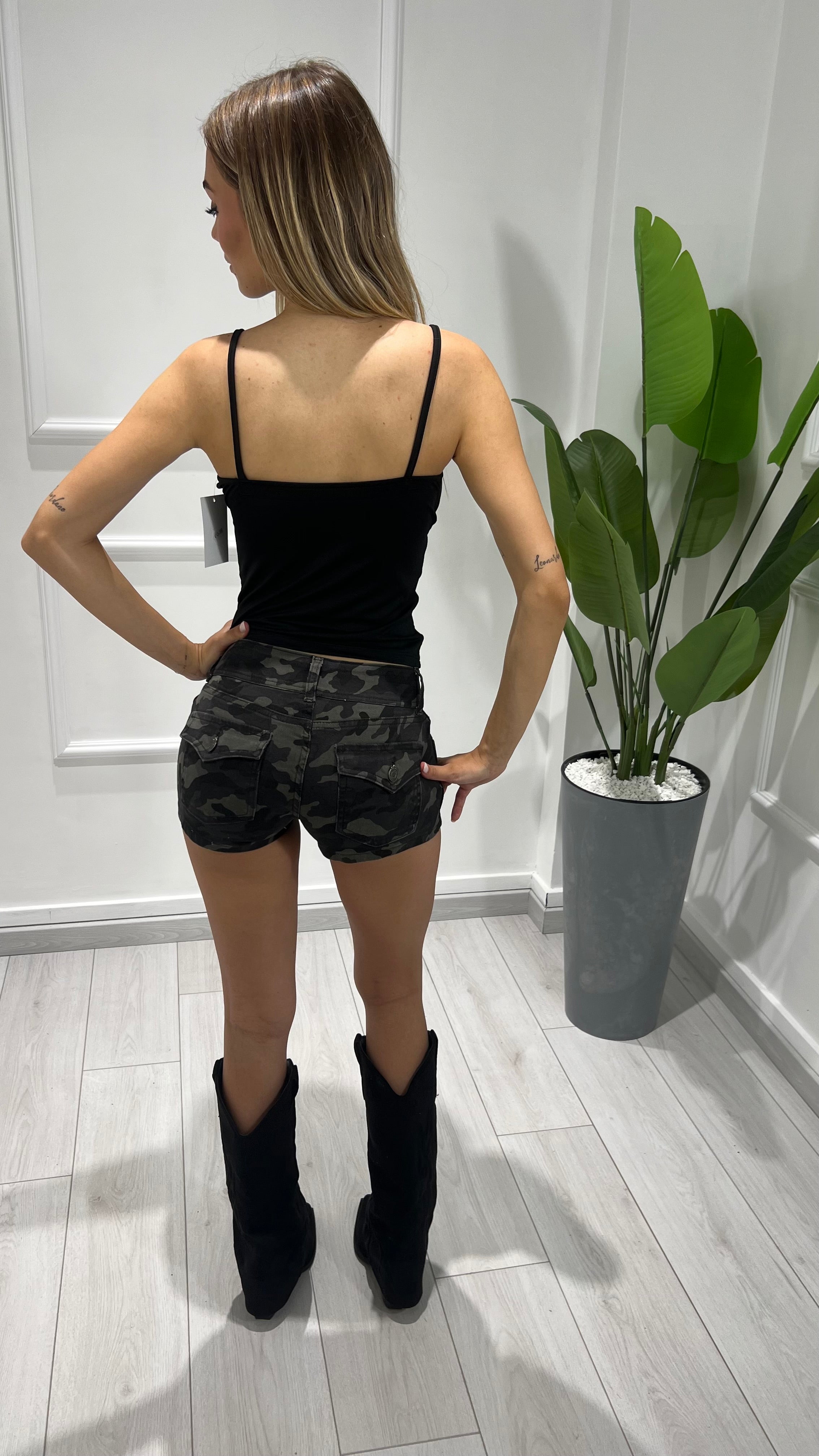 00618 top