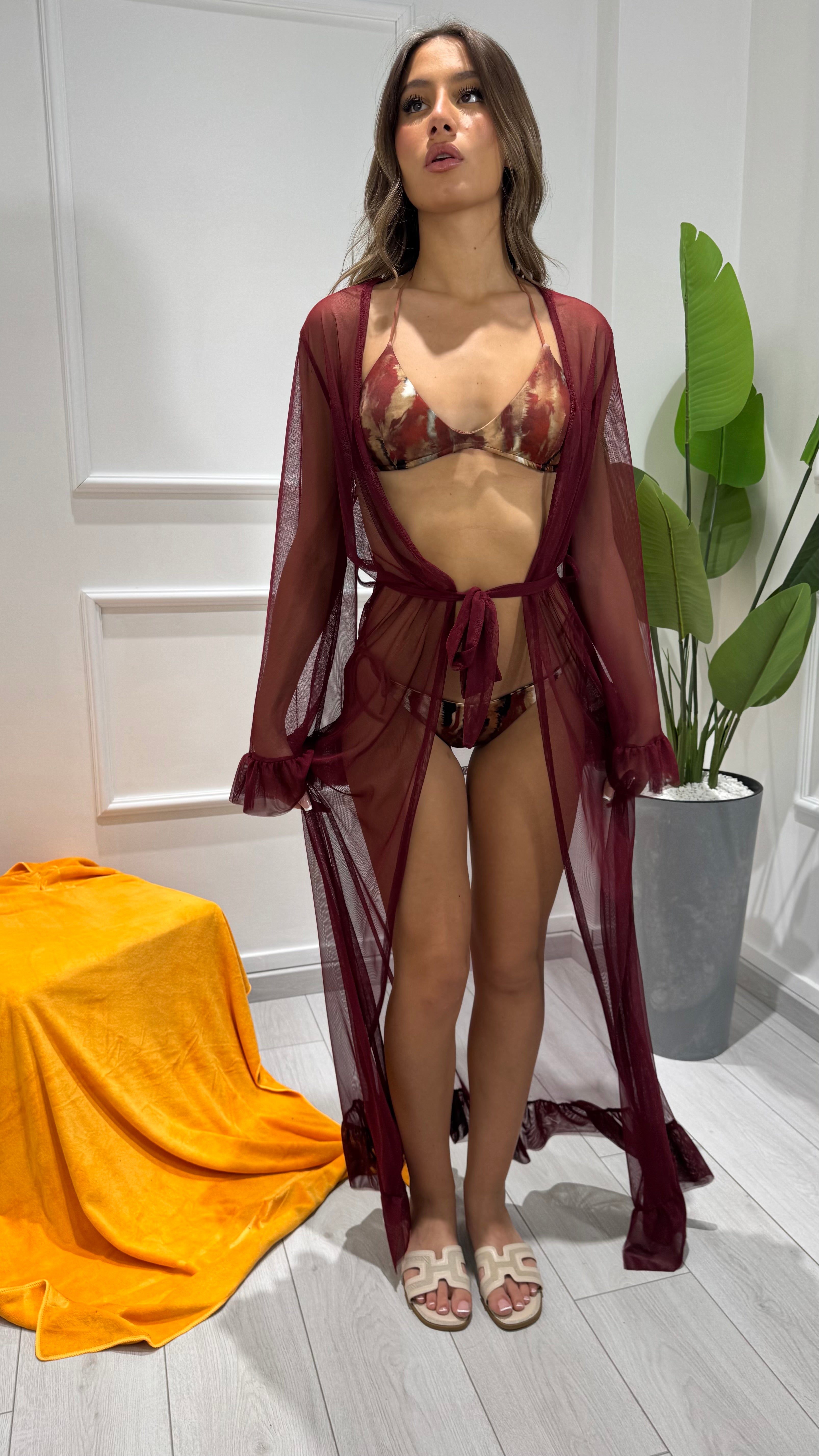 00568 copricostume