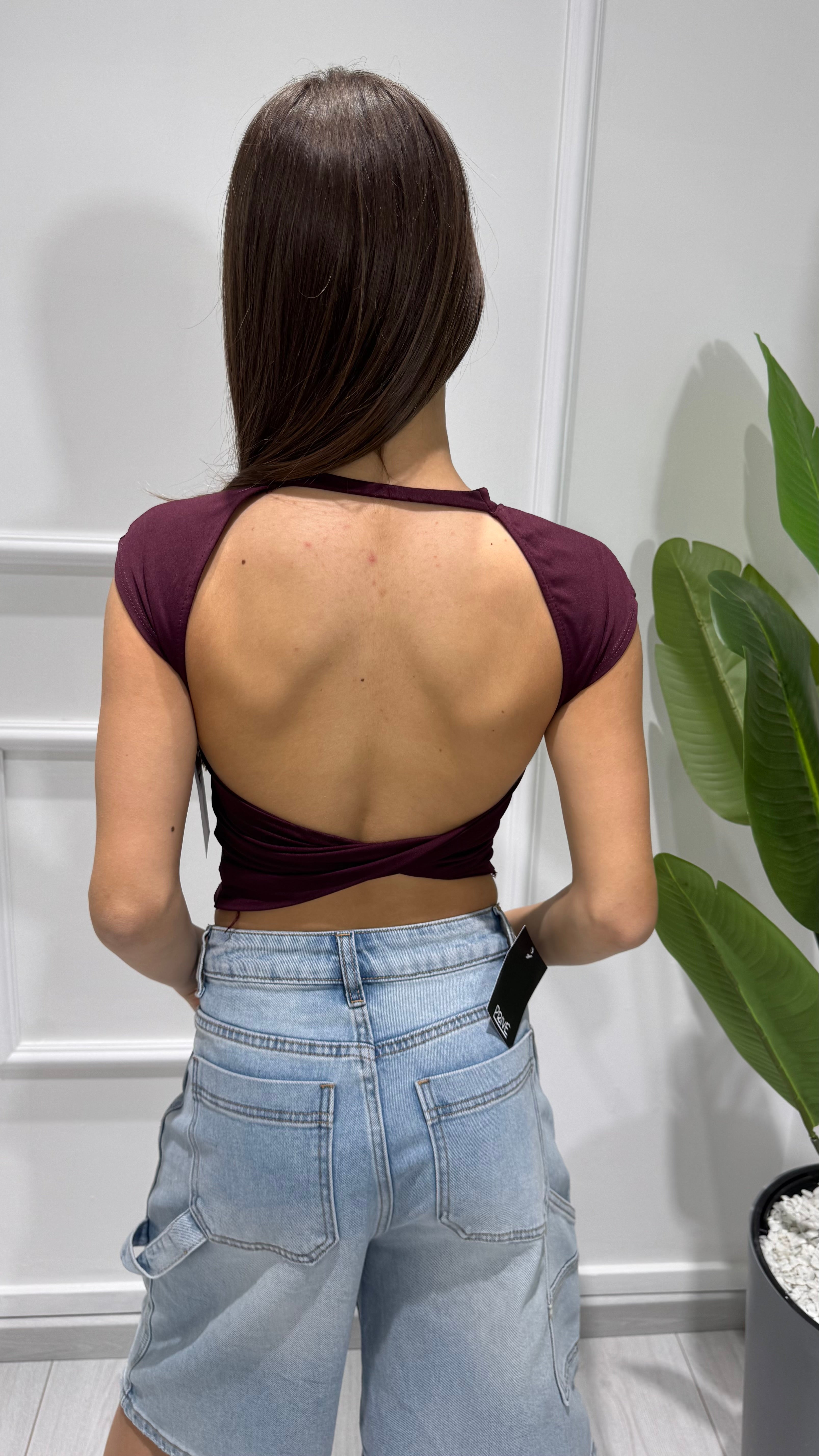 00853 top