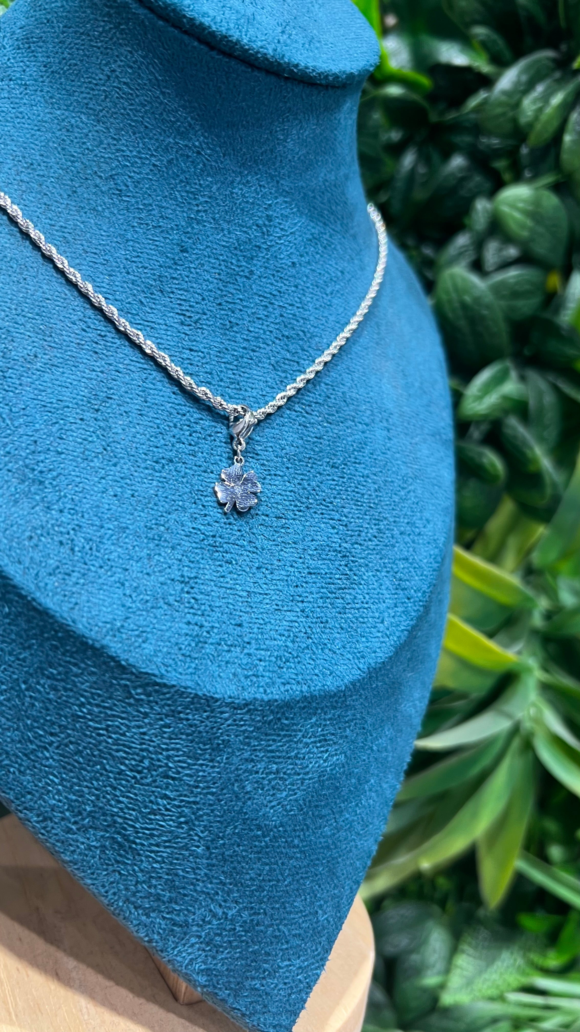 00106 collana