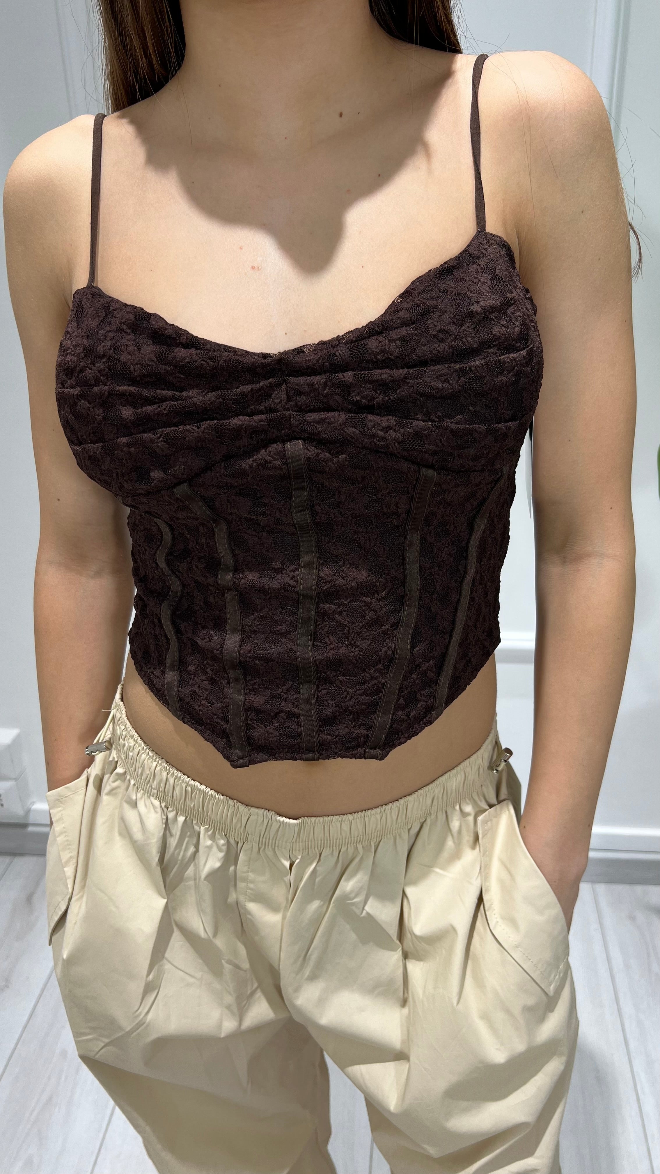 00647 top