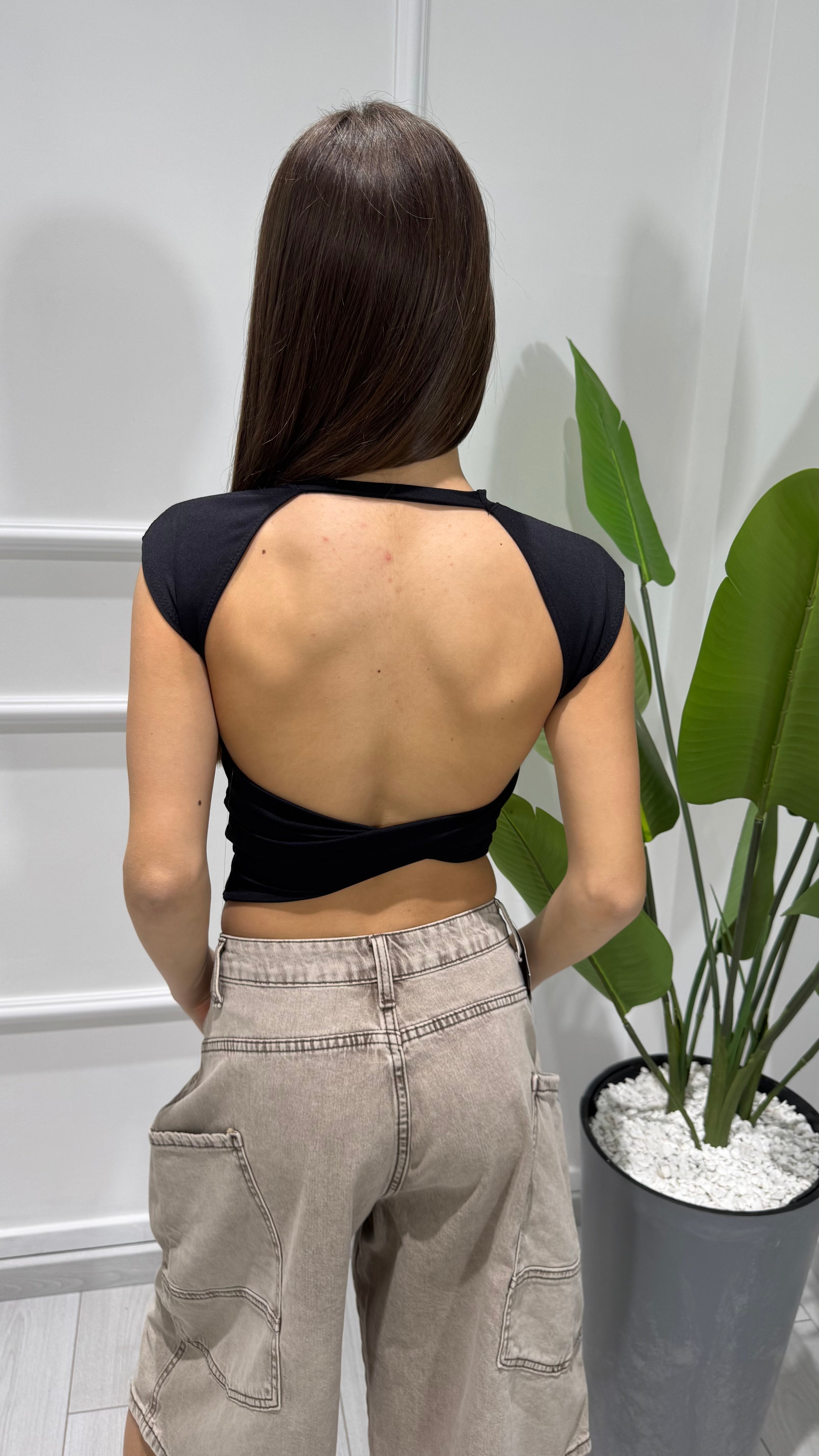 00853 top