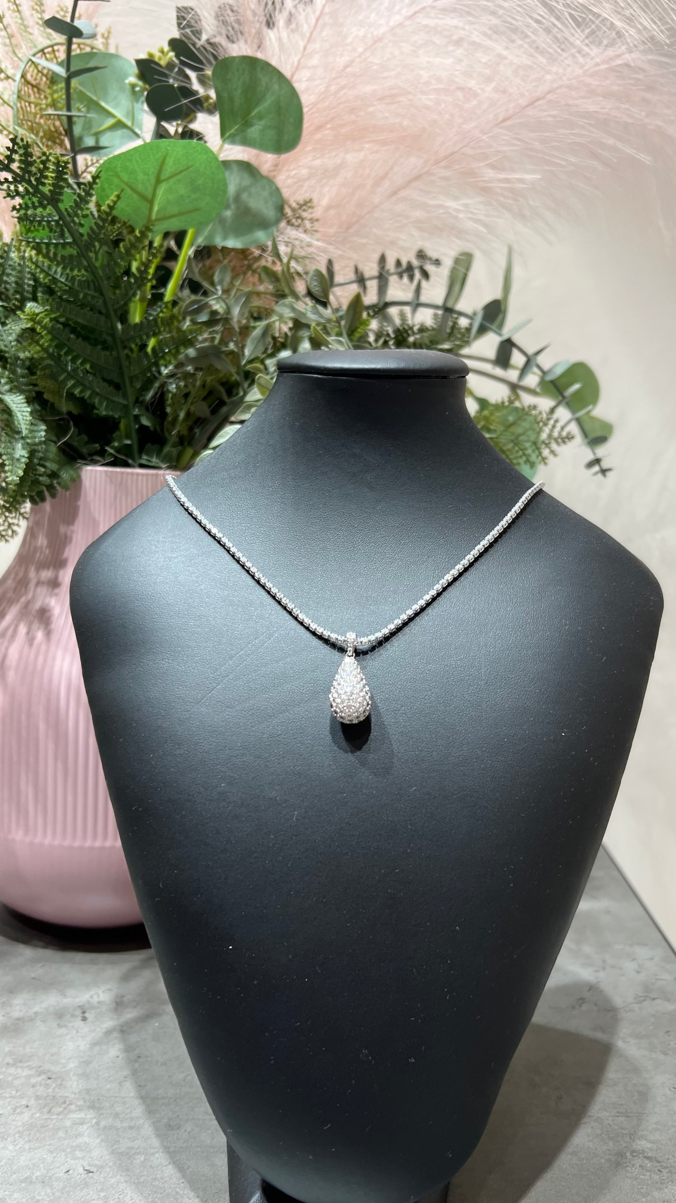 00765 collana