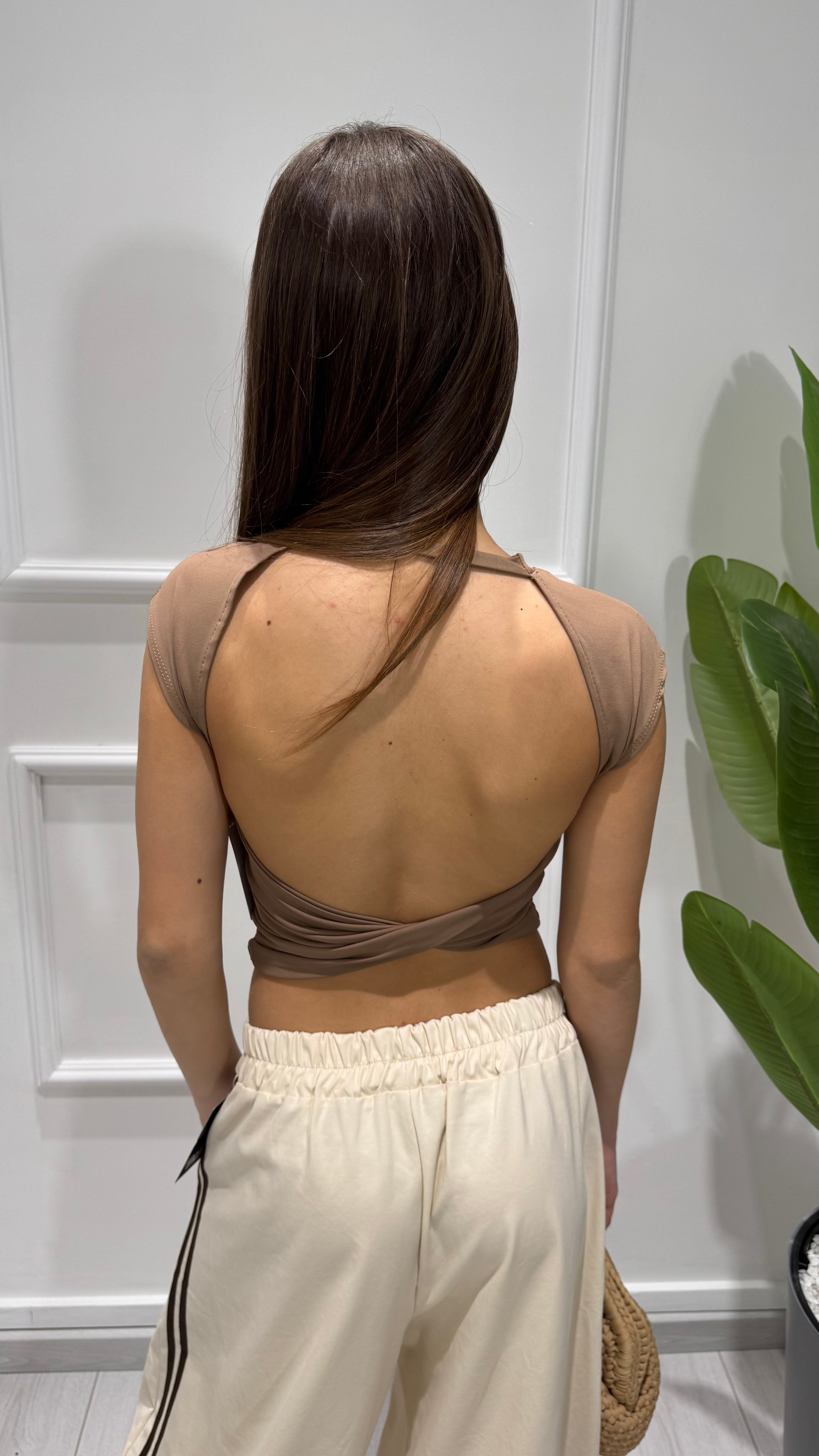00853 top