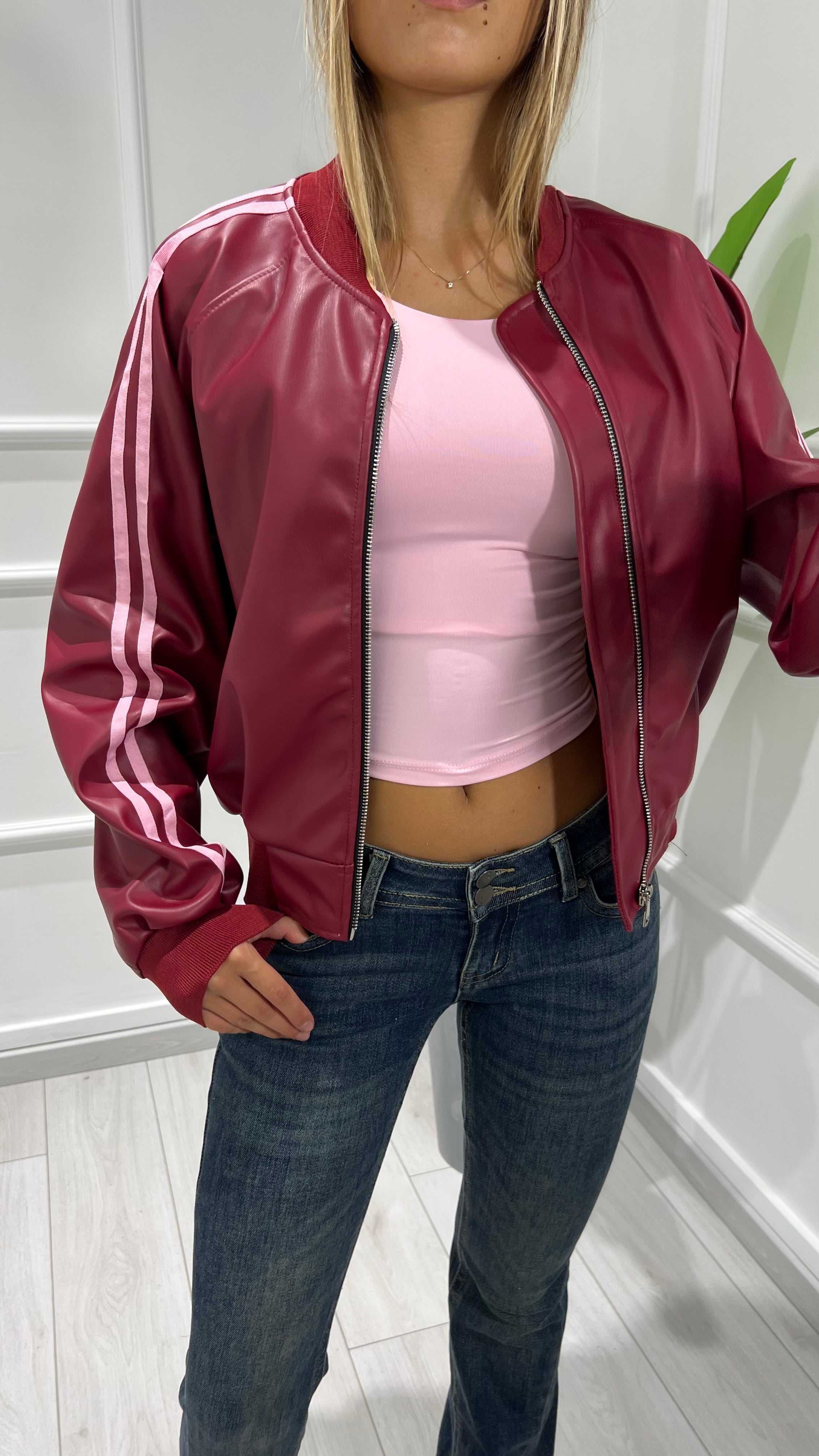 00438 bomber