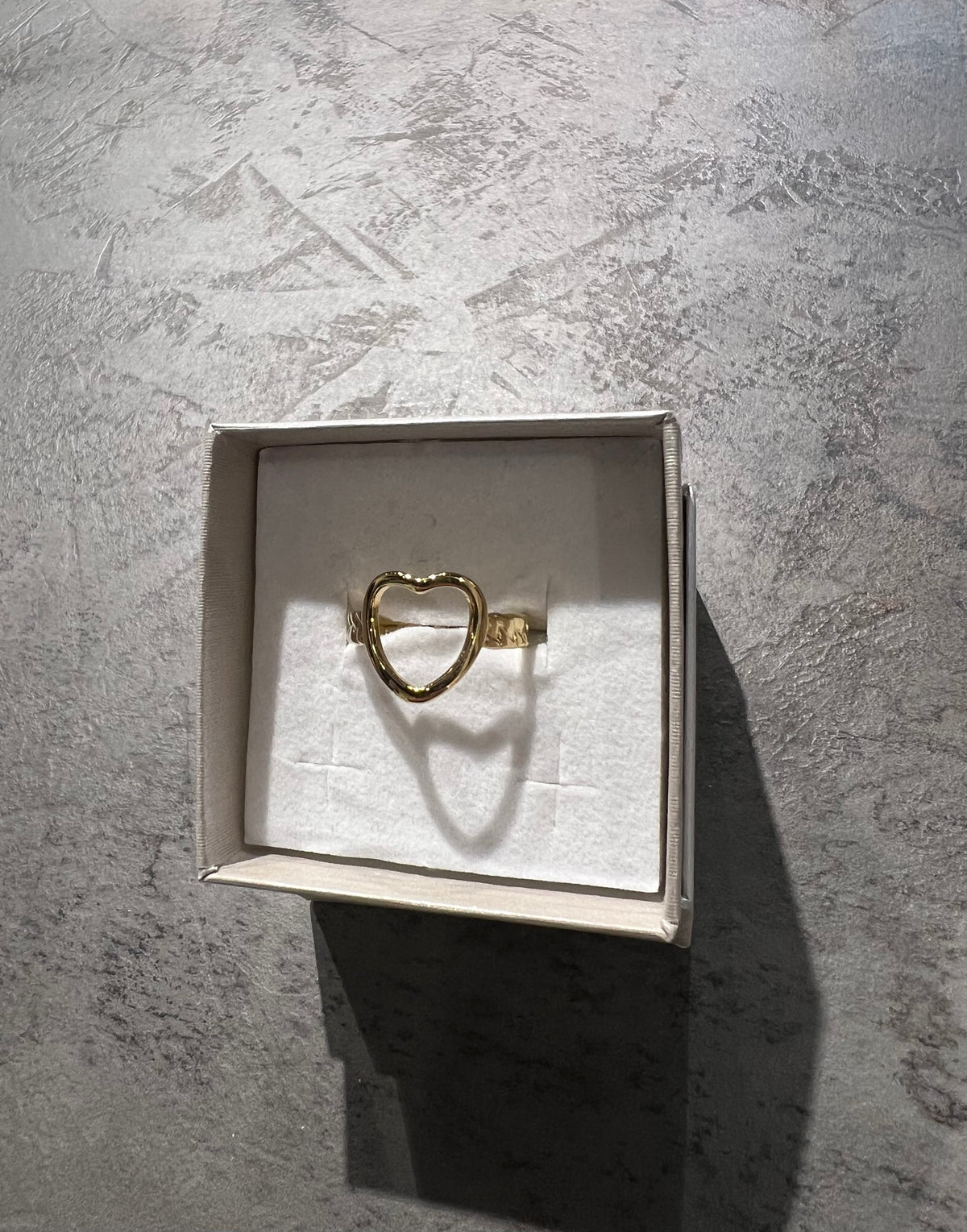 00546 anello cuore