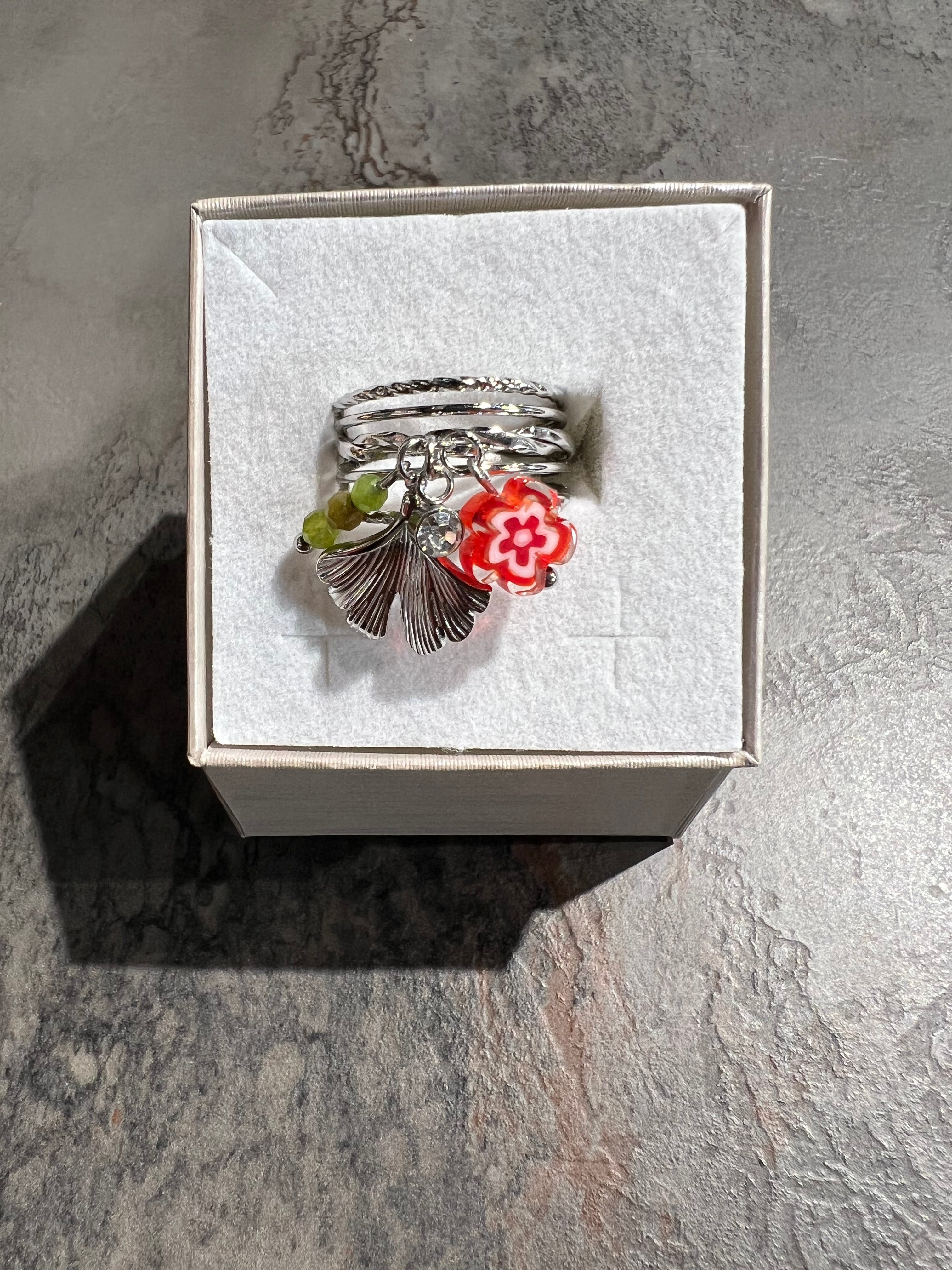 Anello fiore