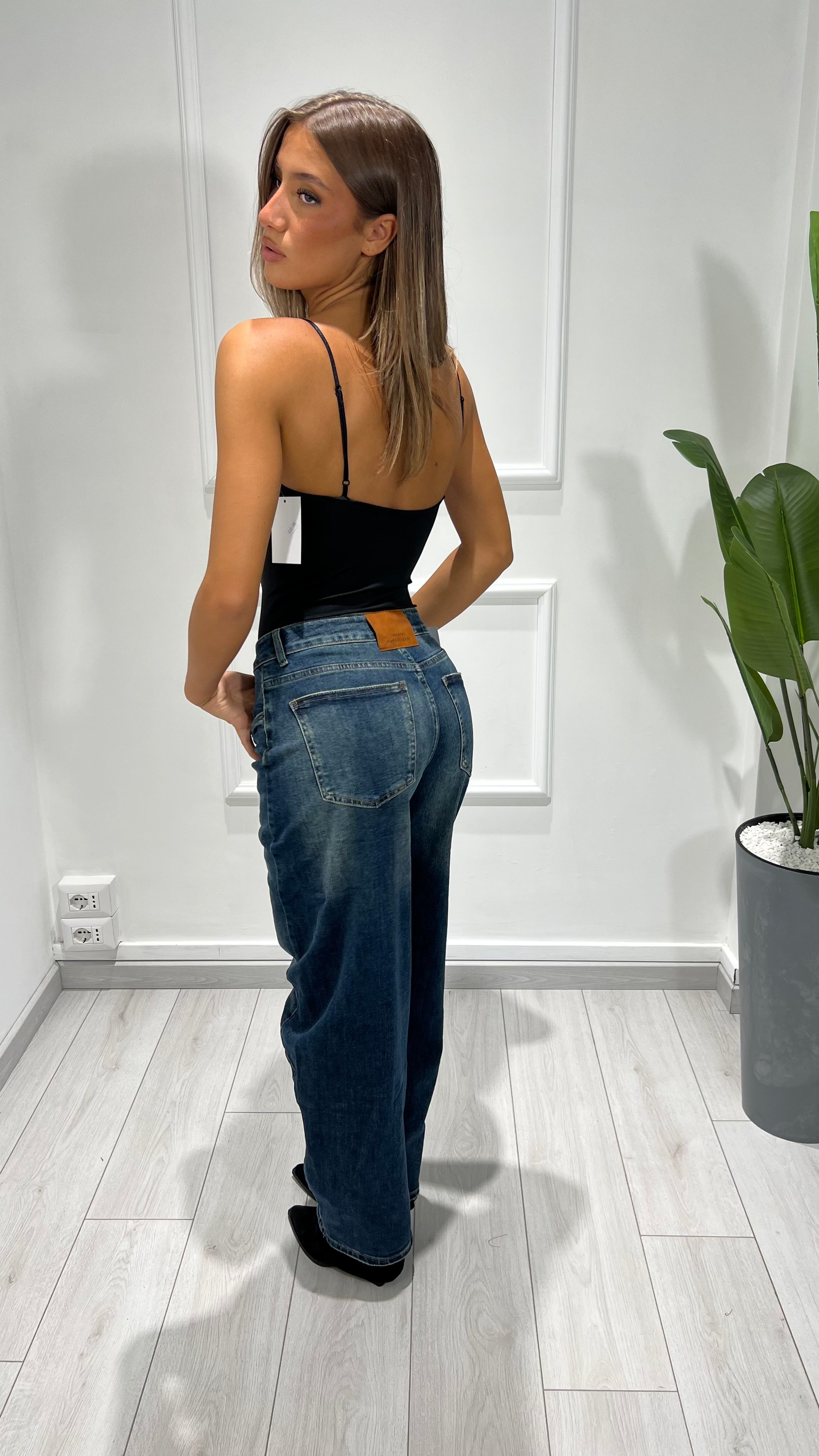 00446 body