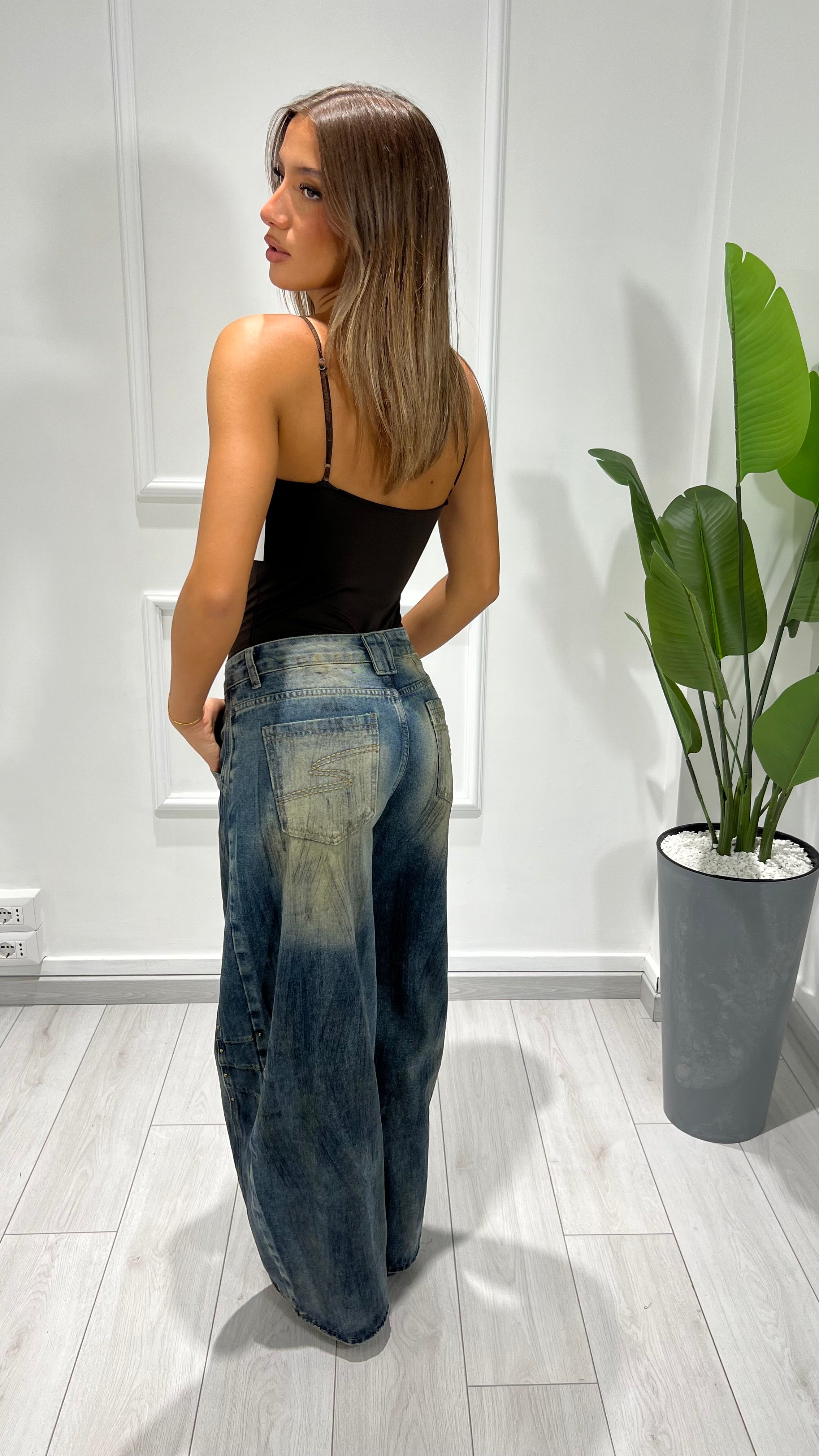00446 body
