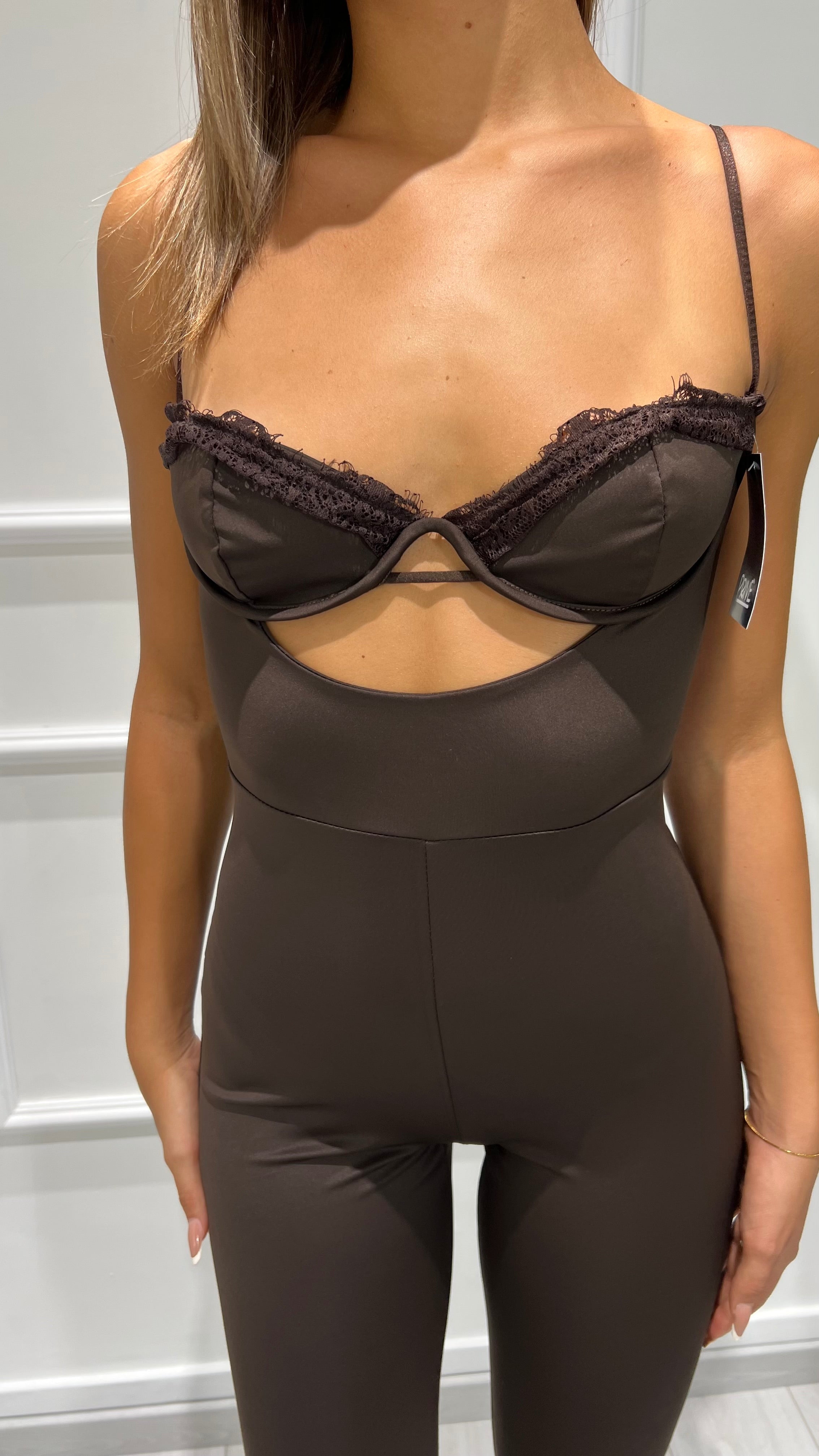 00370 tutina