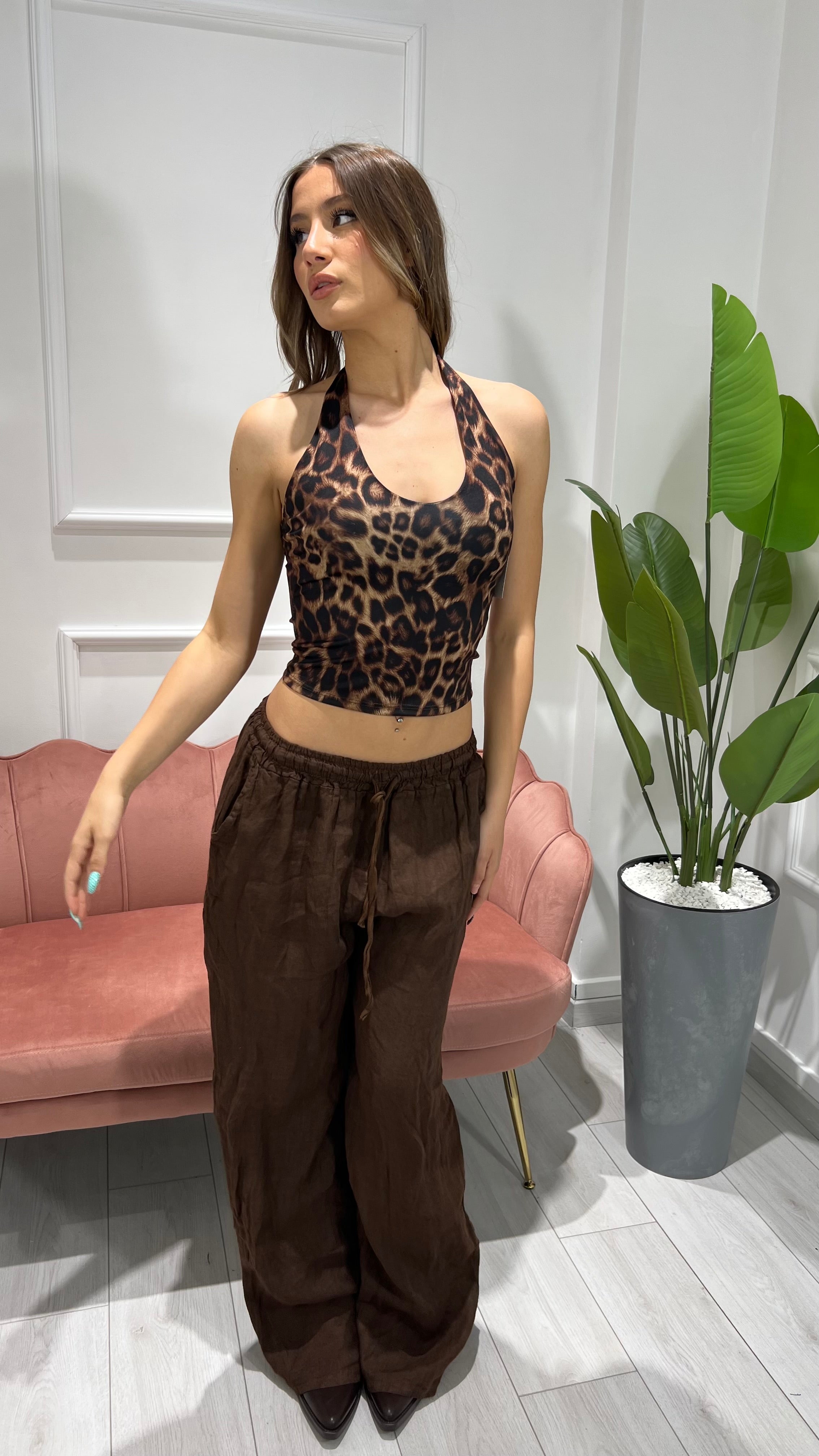 00142 top