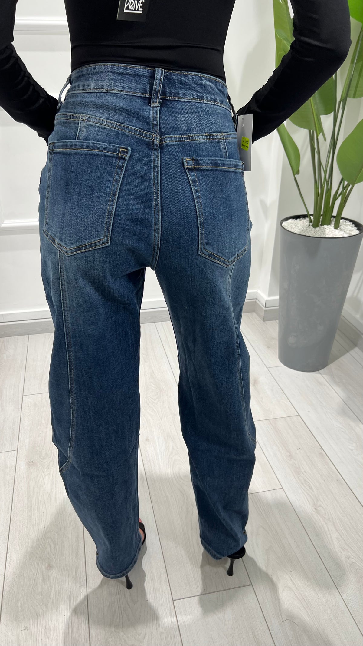 00483 jeans