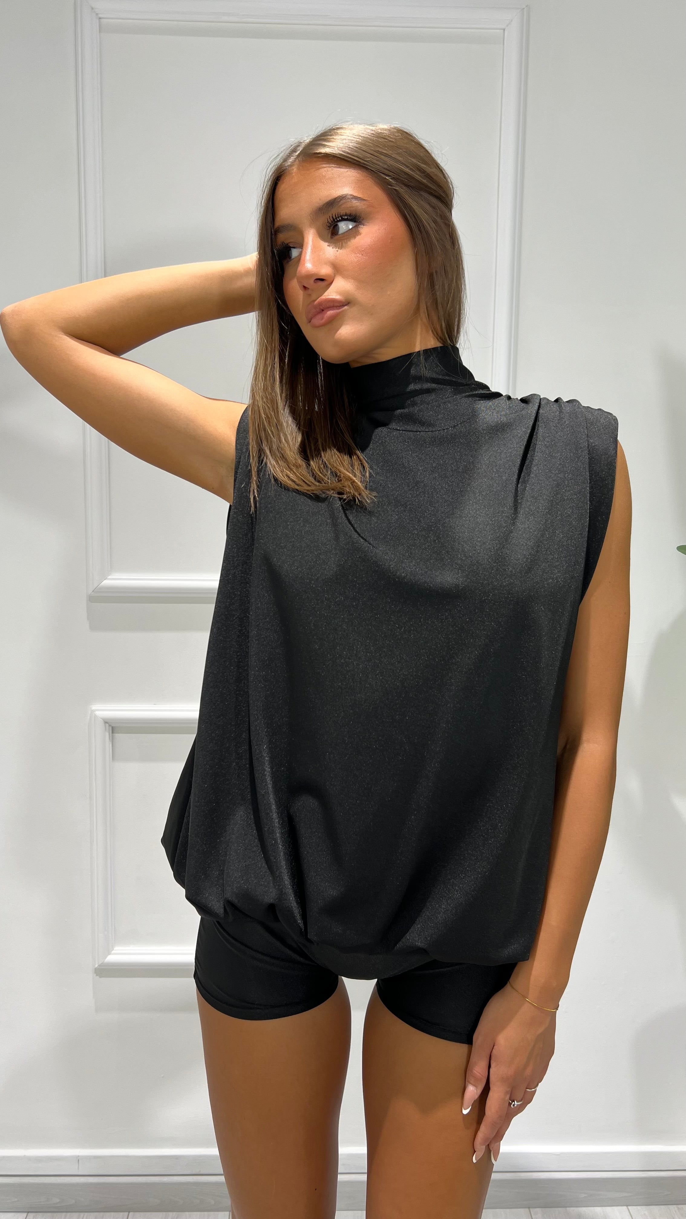 00551 tutina