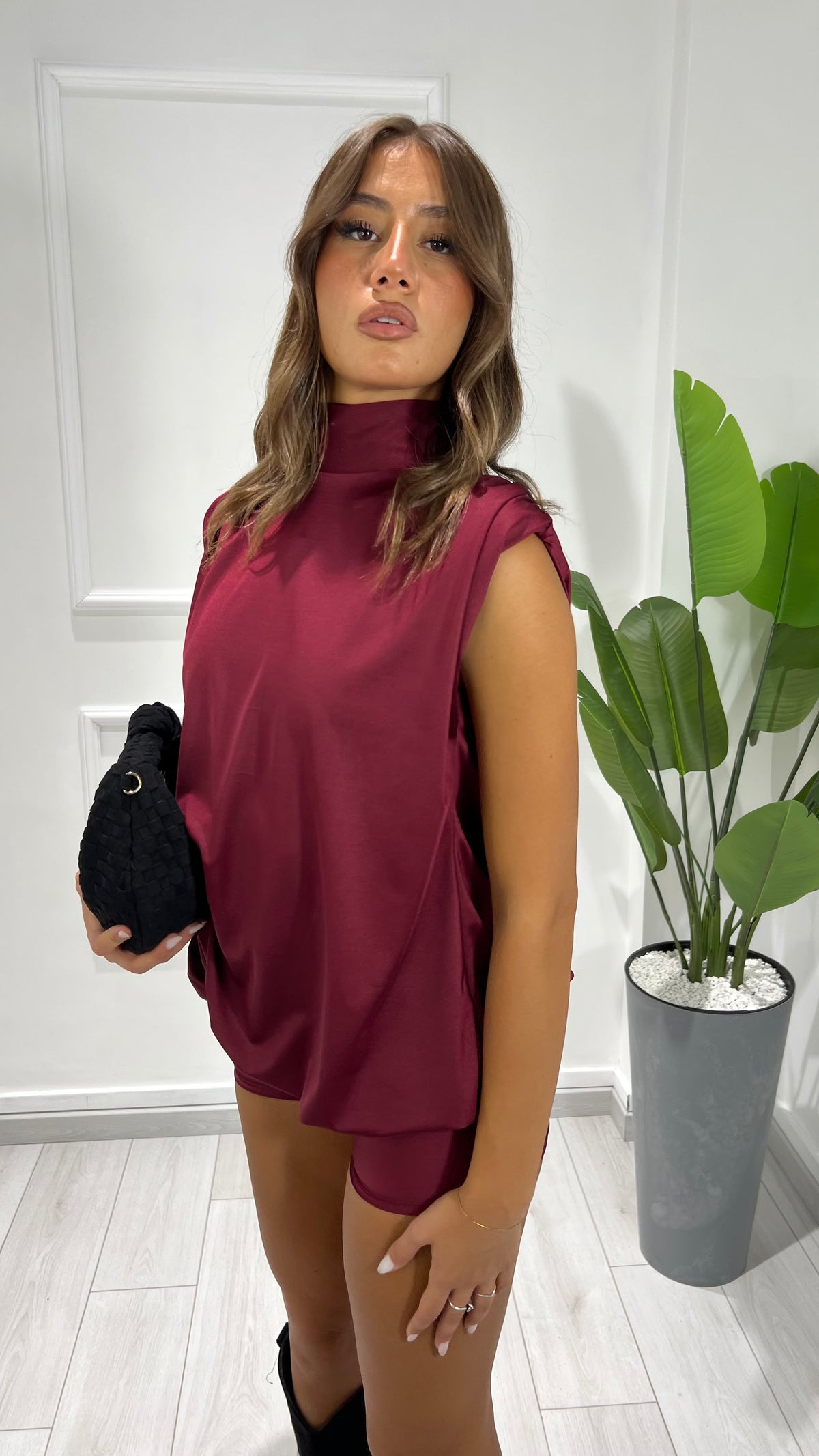00551 tutina