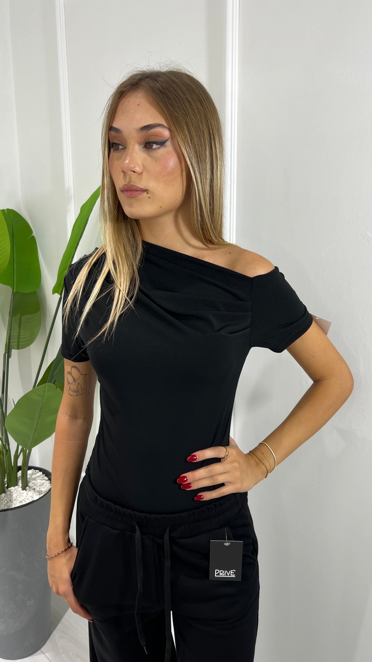 00830 body