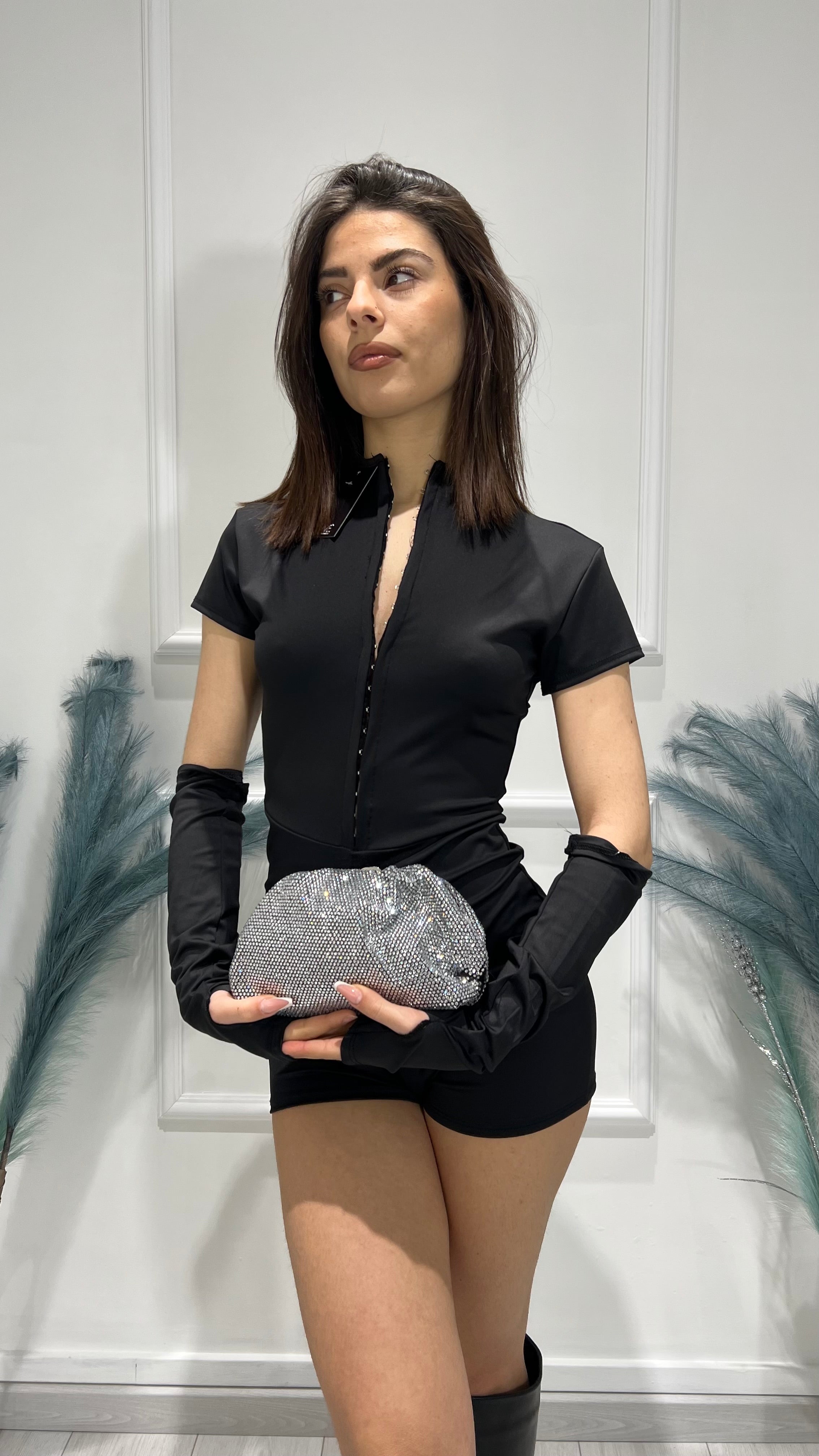 00879 tutina