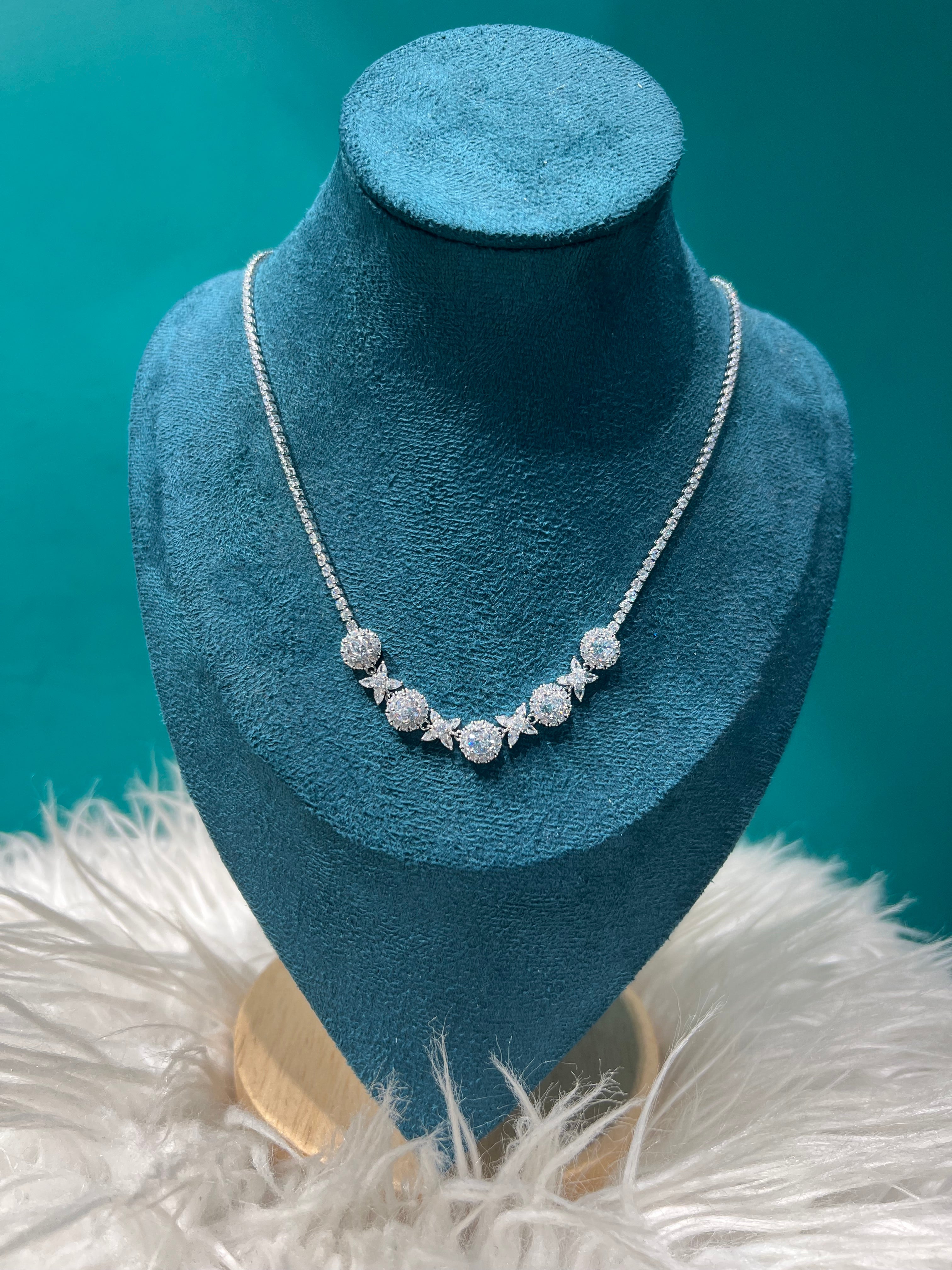 00642 collana