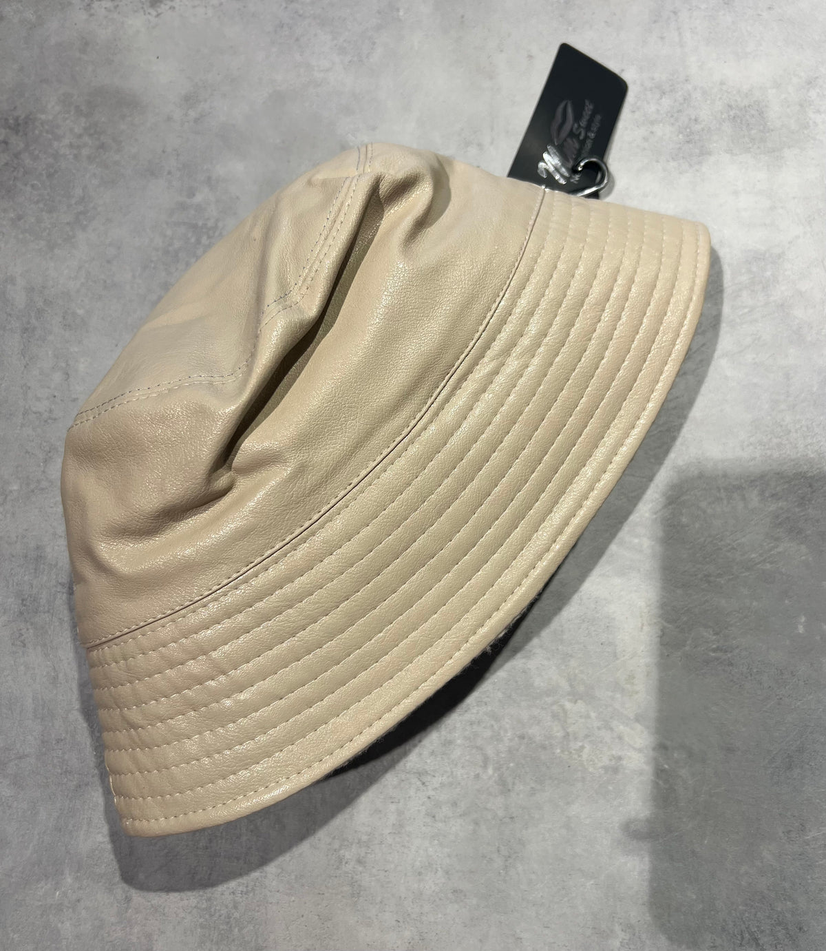0018 Cappello