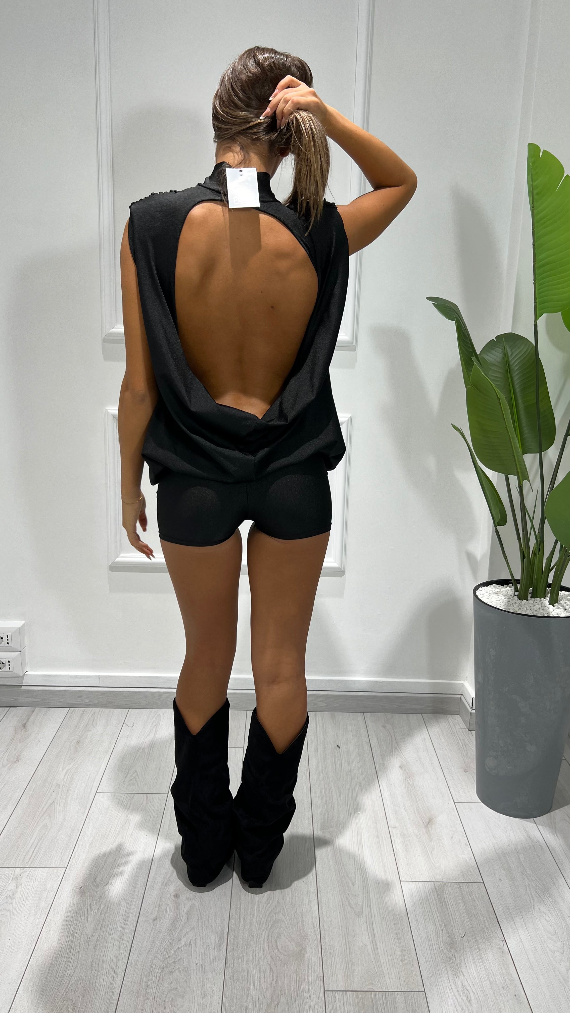 00551 tutina