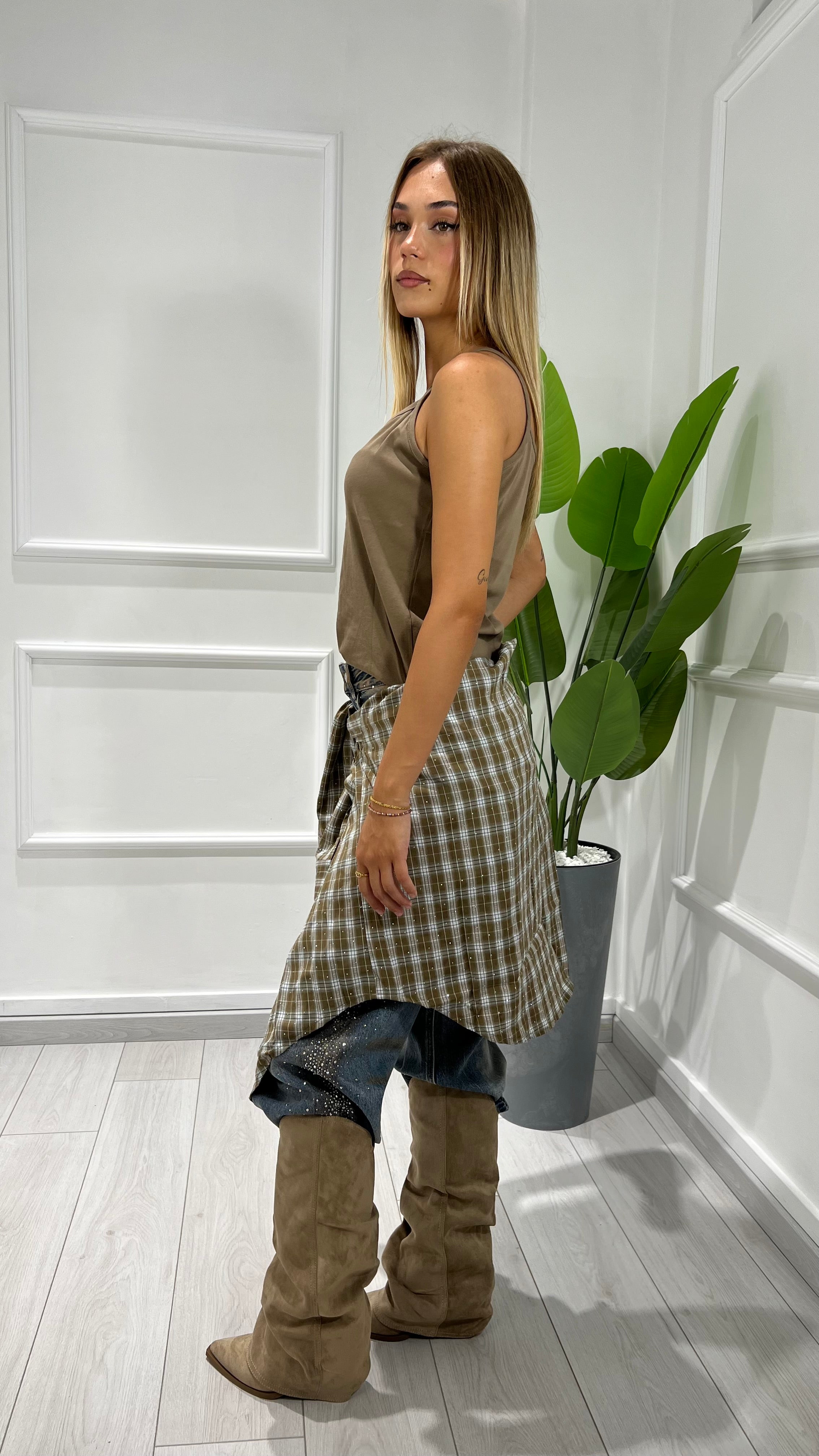 00323 set camicia