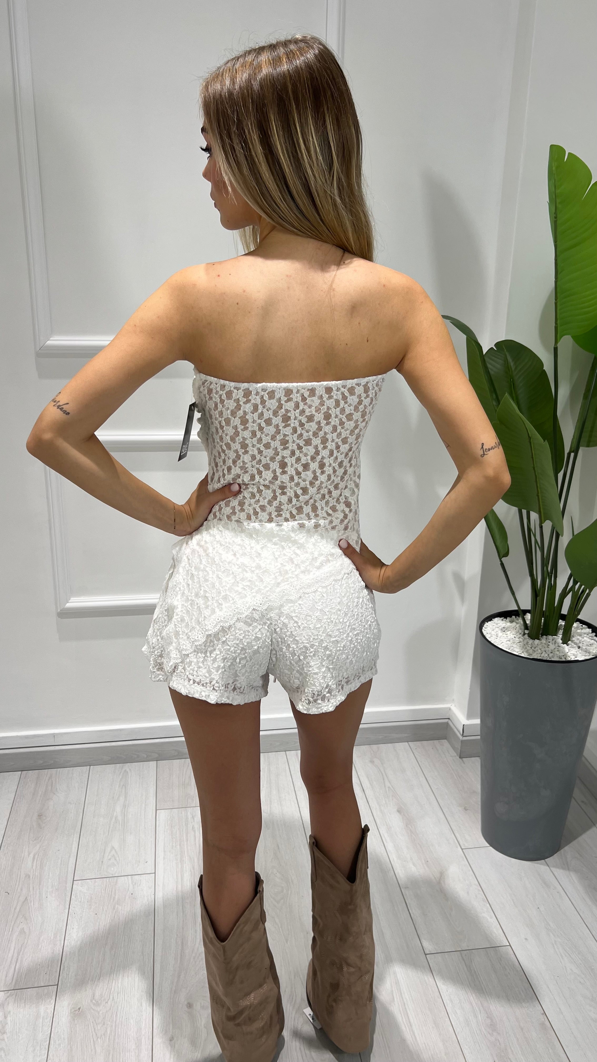 00681 top