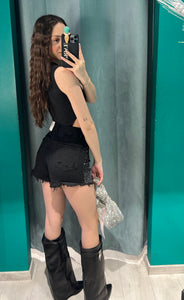 00718 shorts