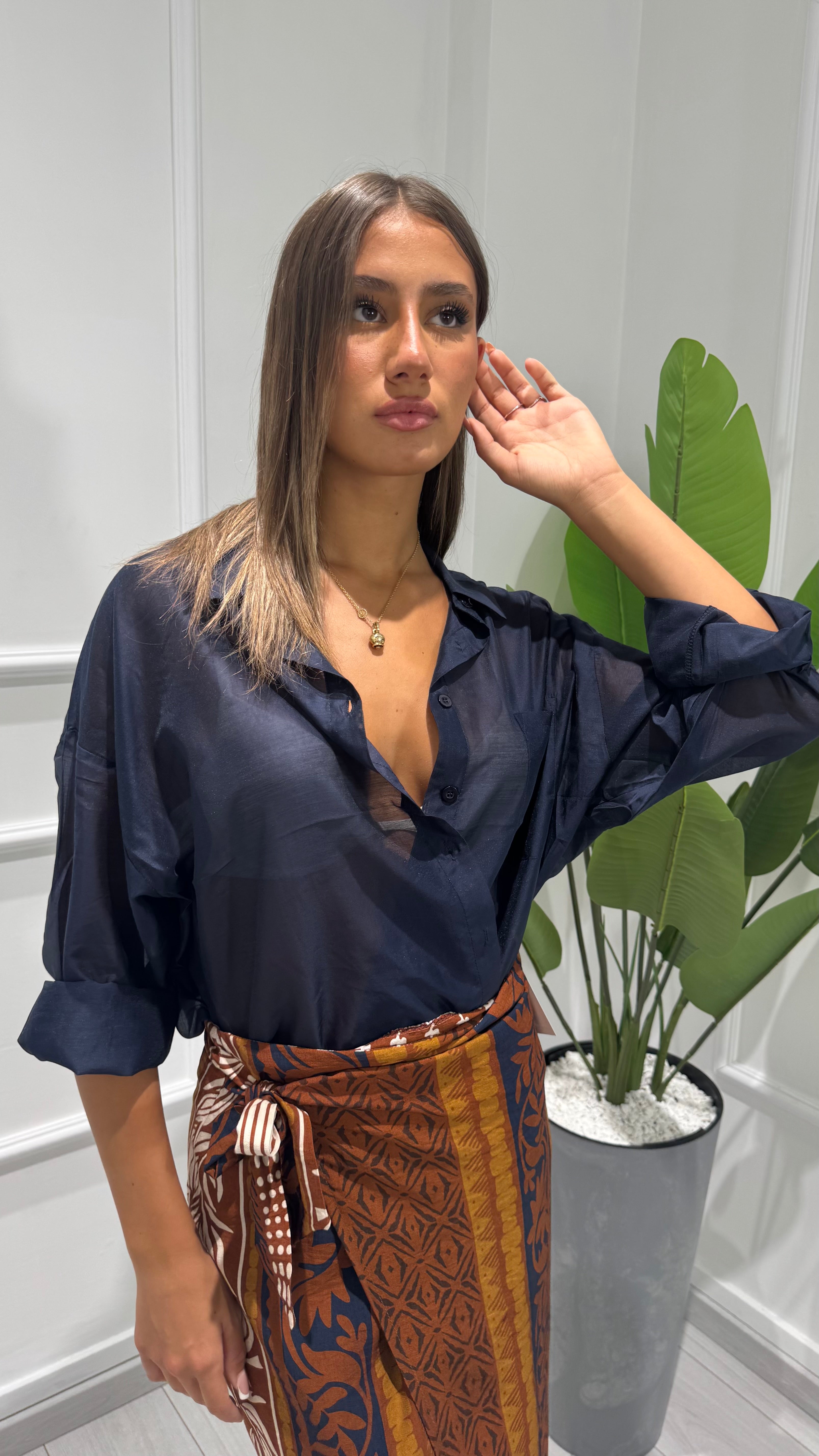 00852 camicia