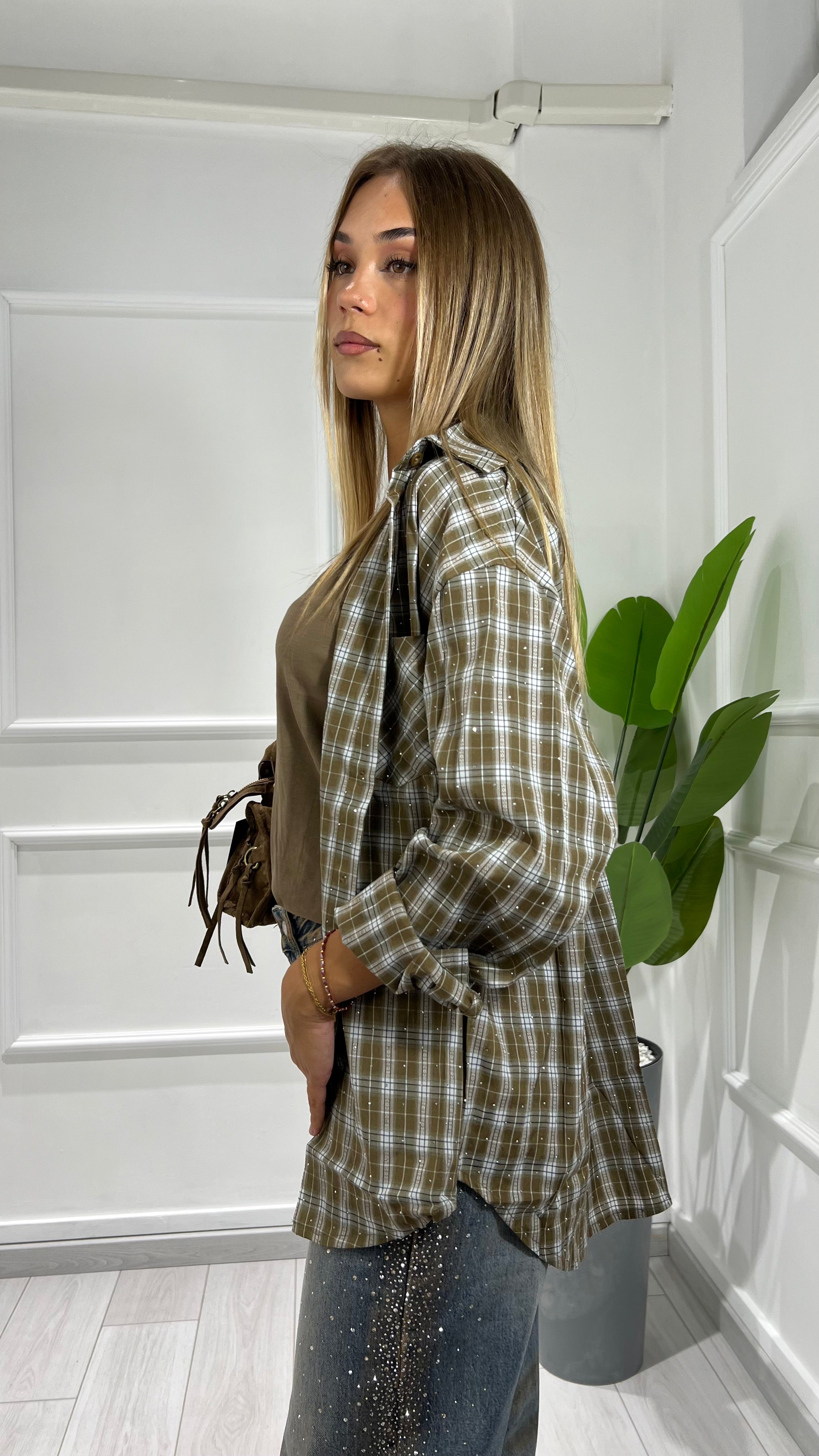 00323 set camicia