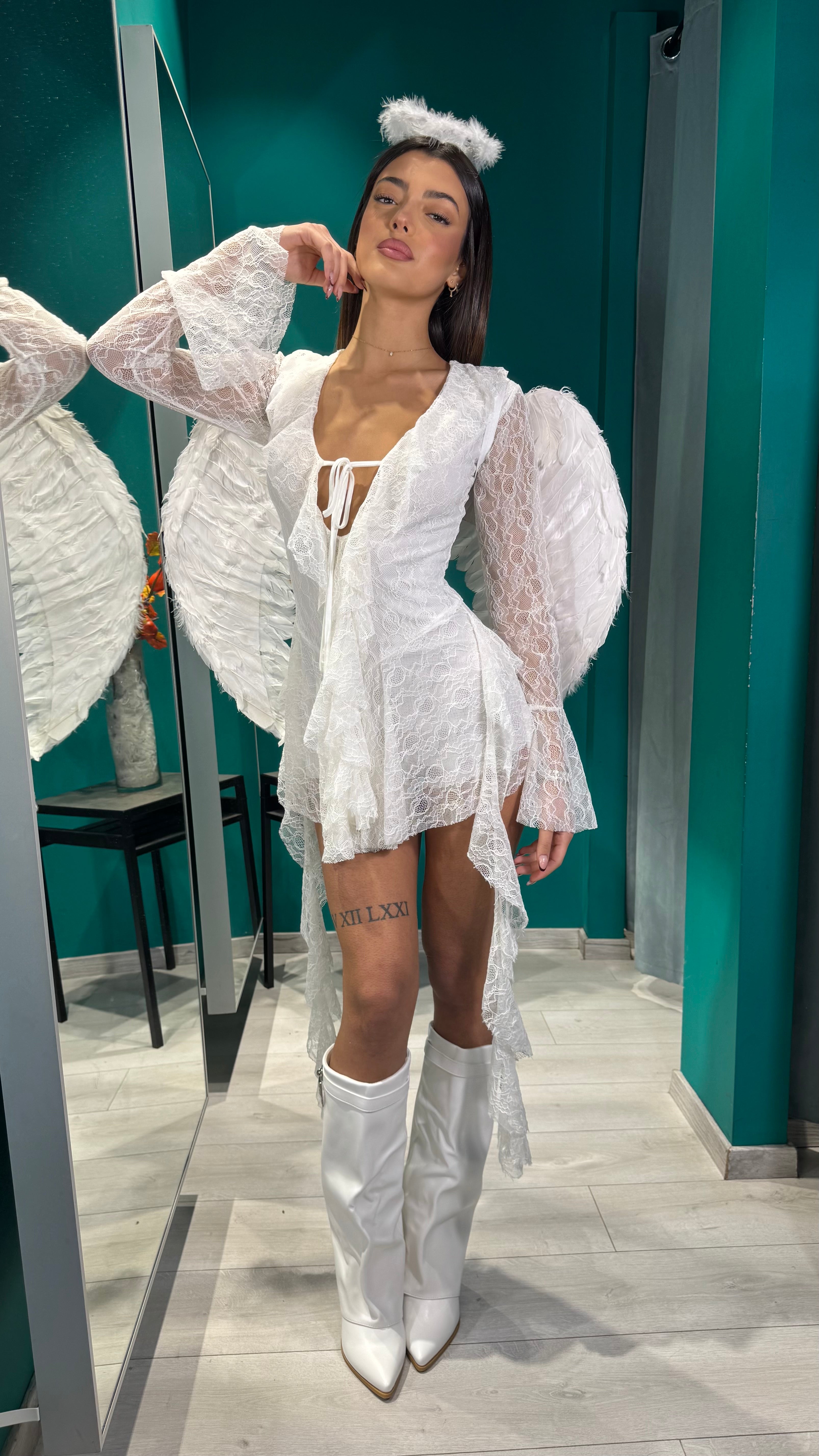 00853 tutina