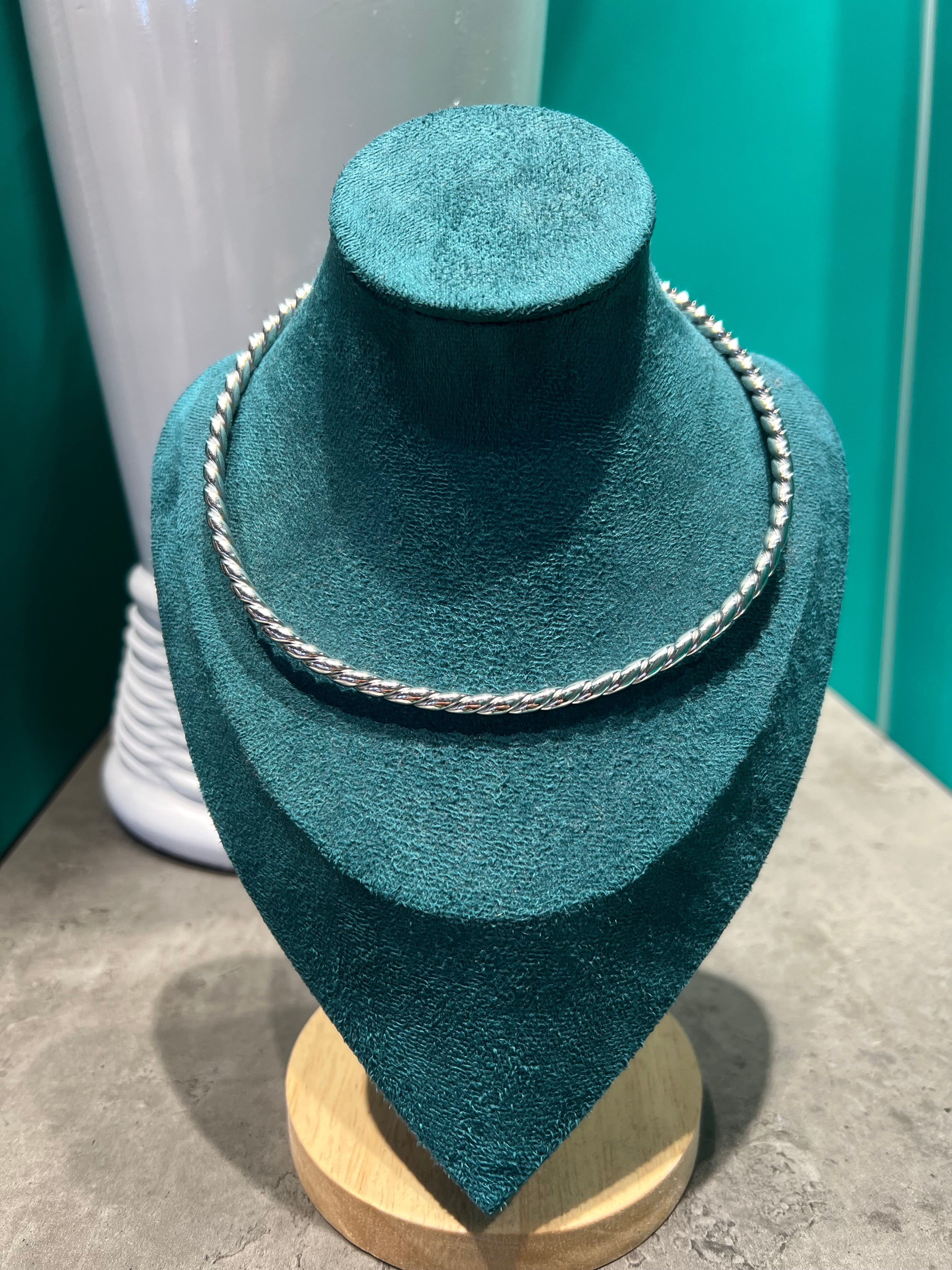 00537 collana