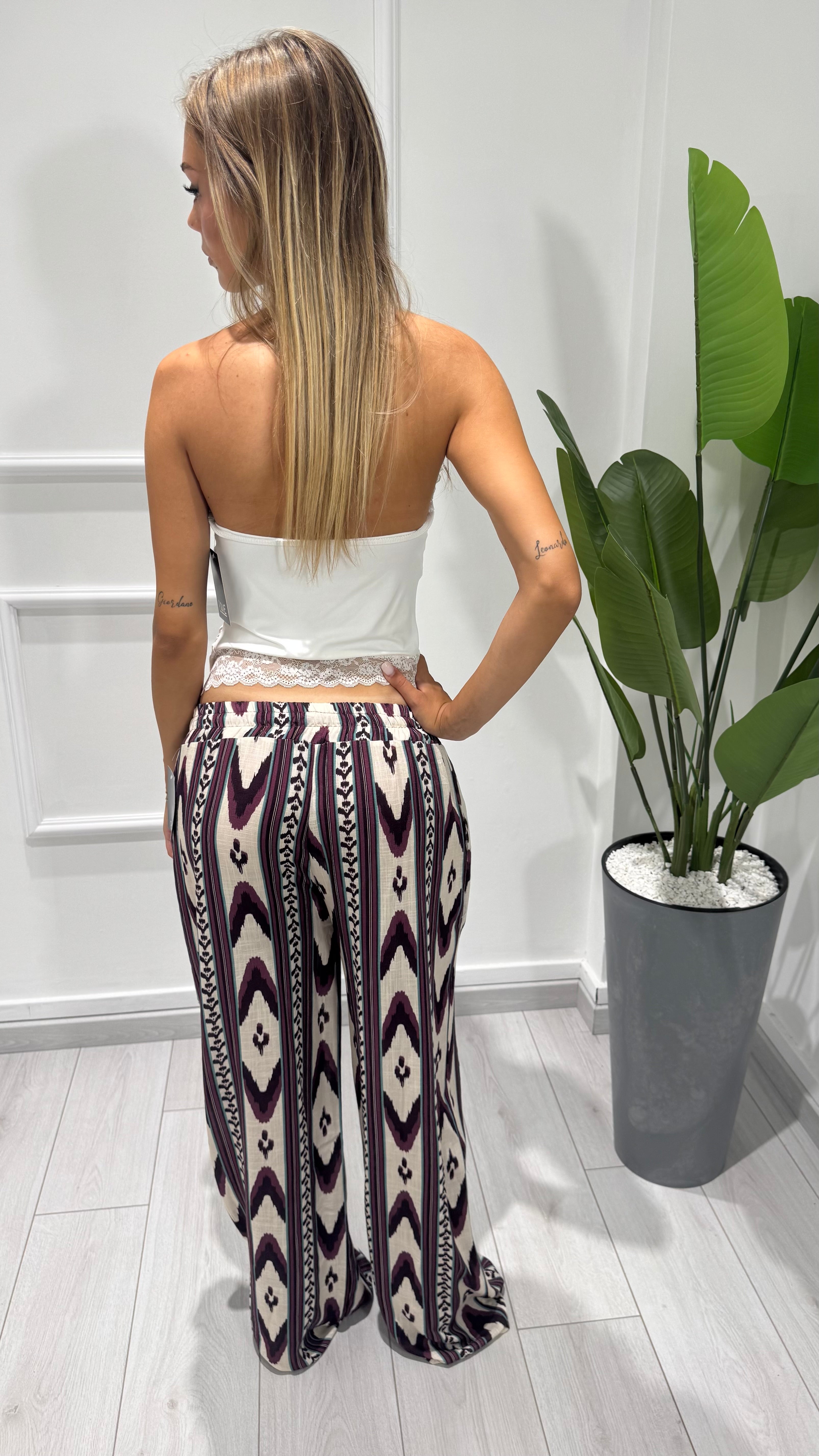 00835 top
