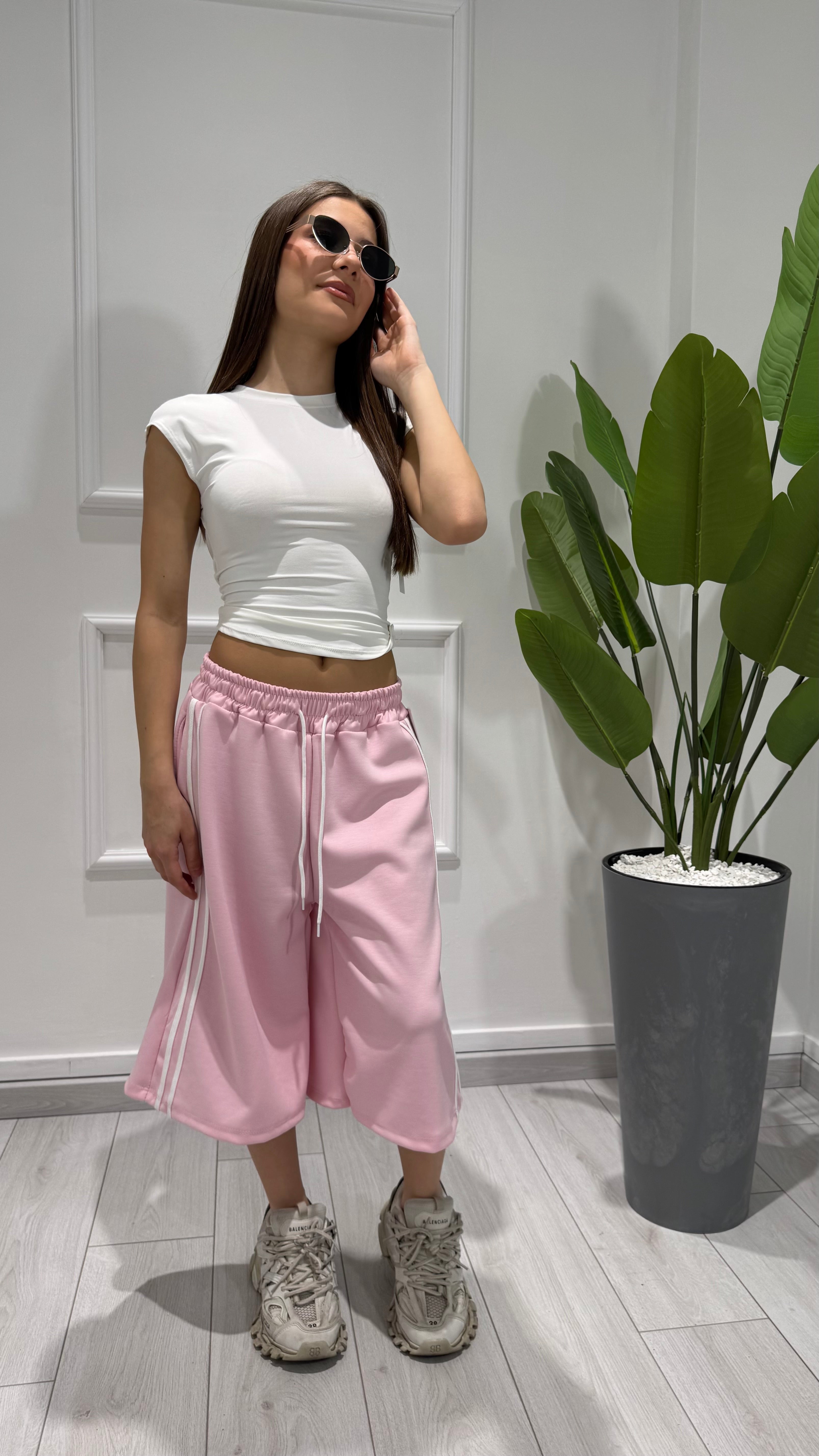 00853 top