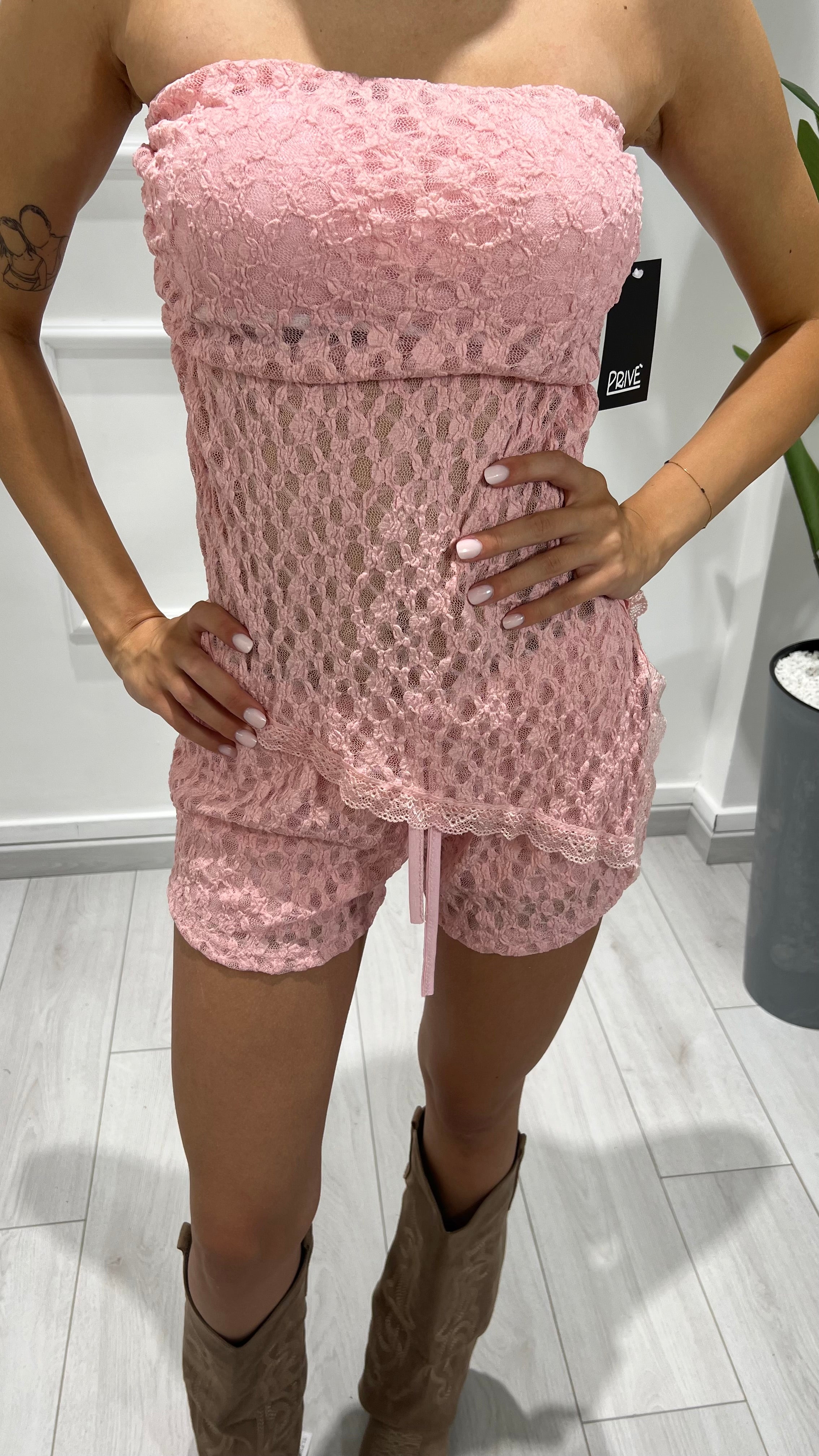 00681 top