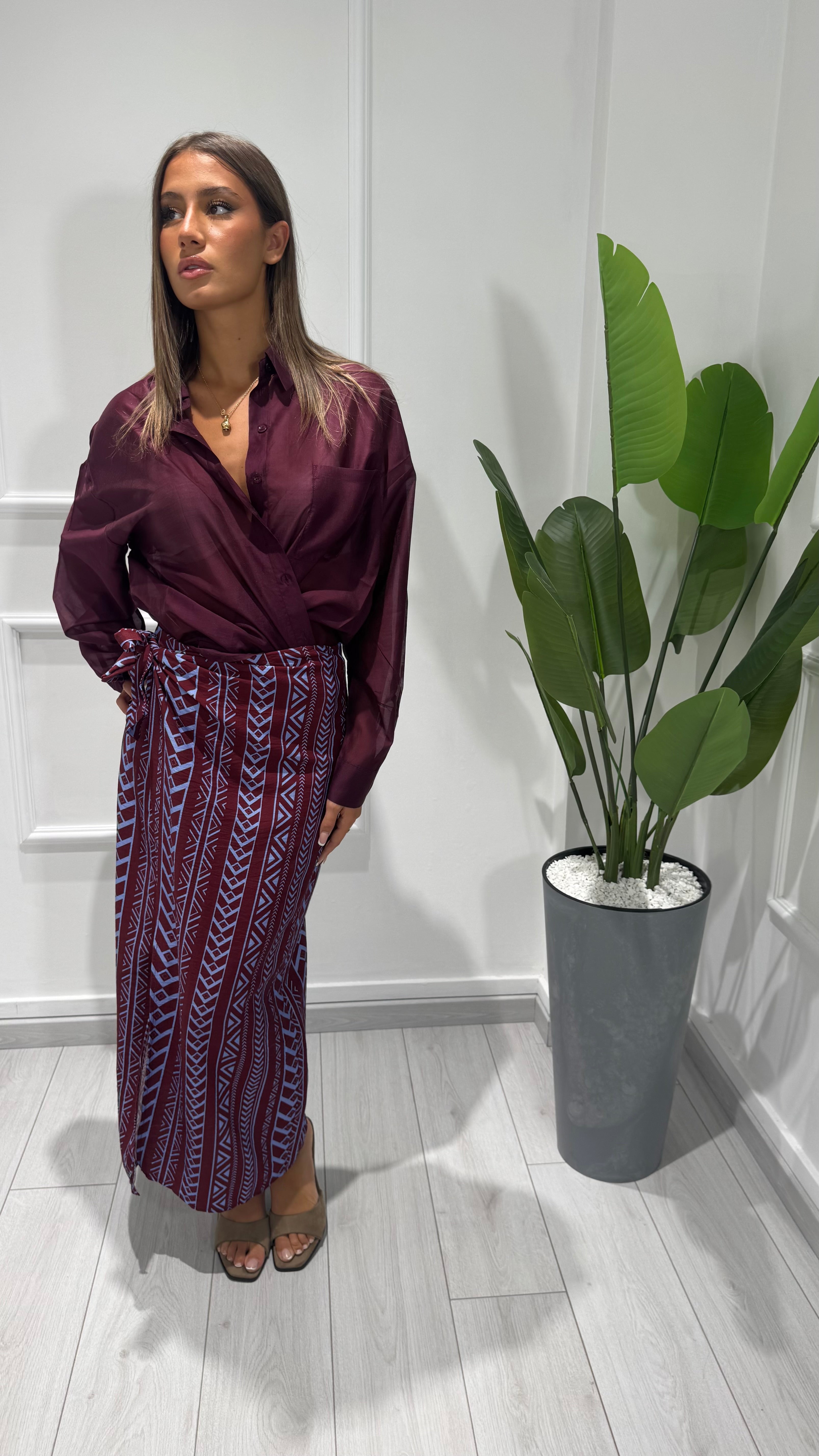 00852 camicia