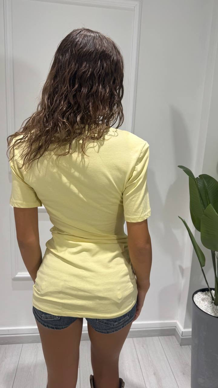 00866 t-shirt over