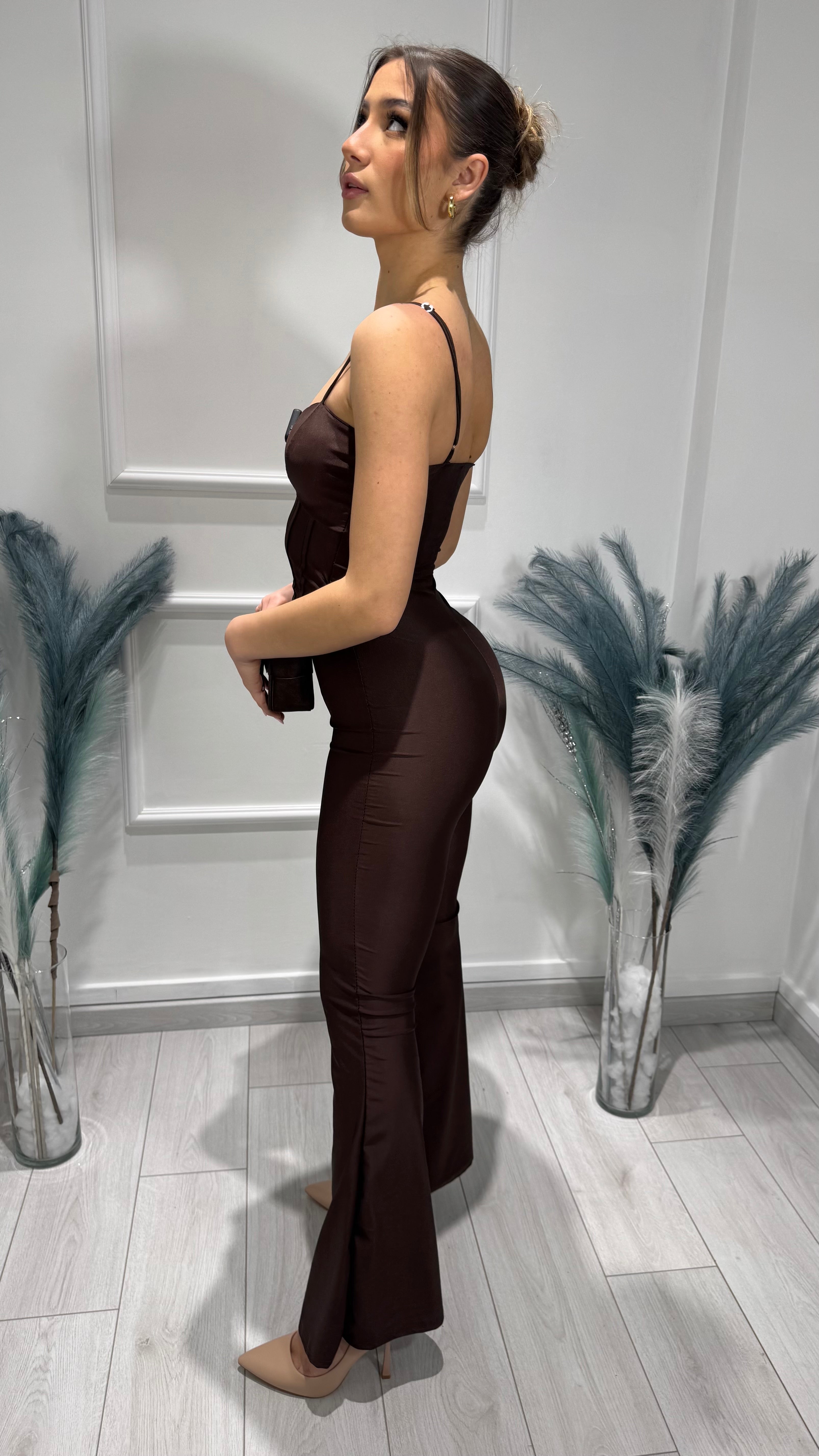 00886 tutina