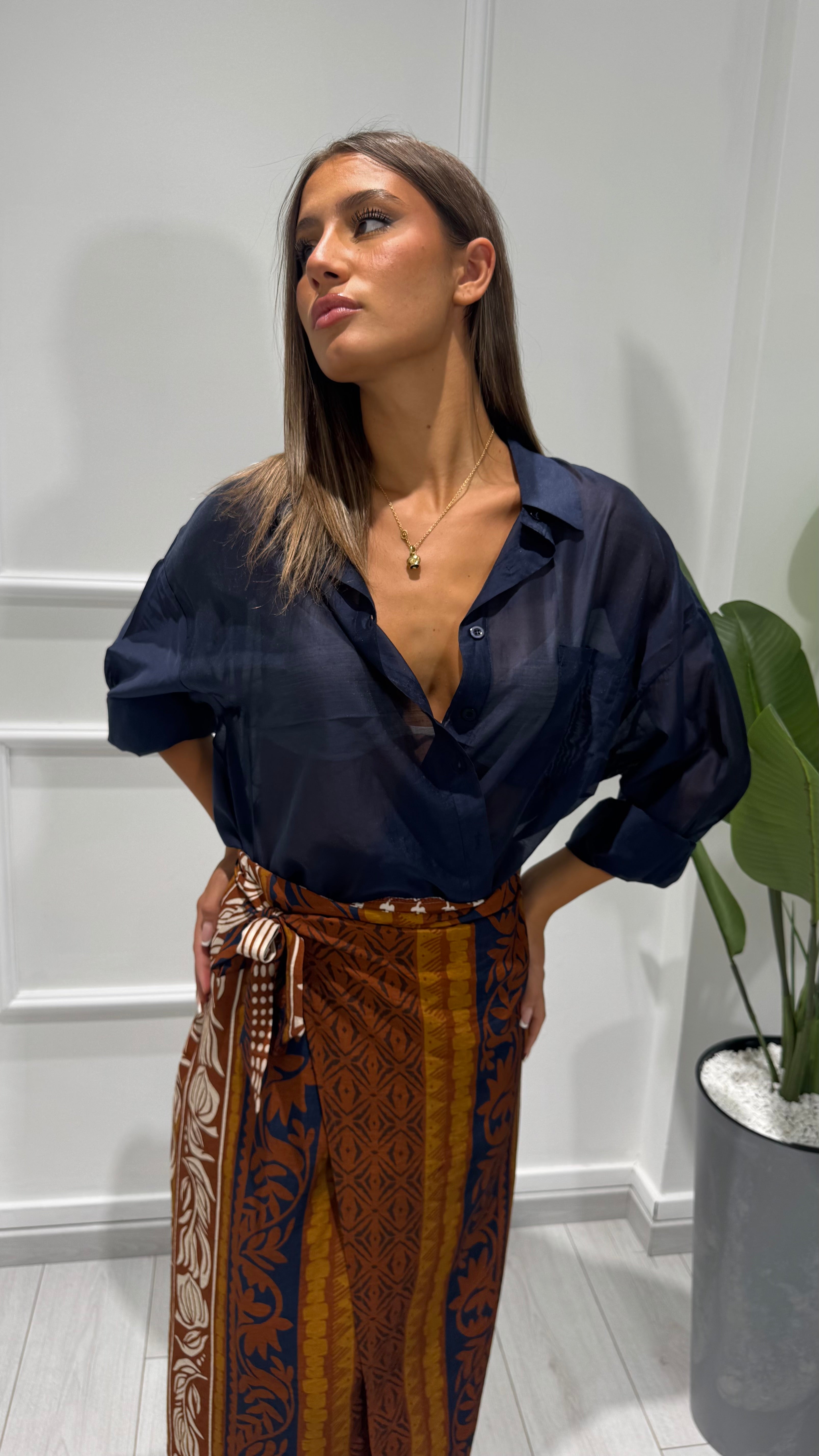 00852 camicia