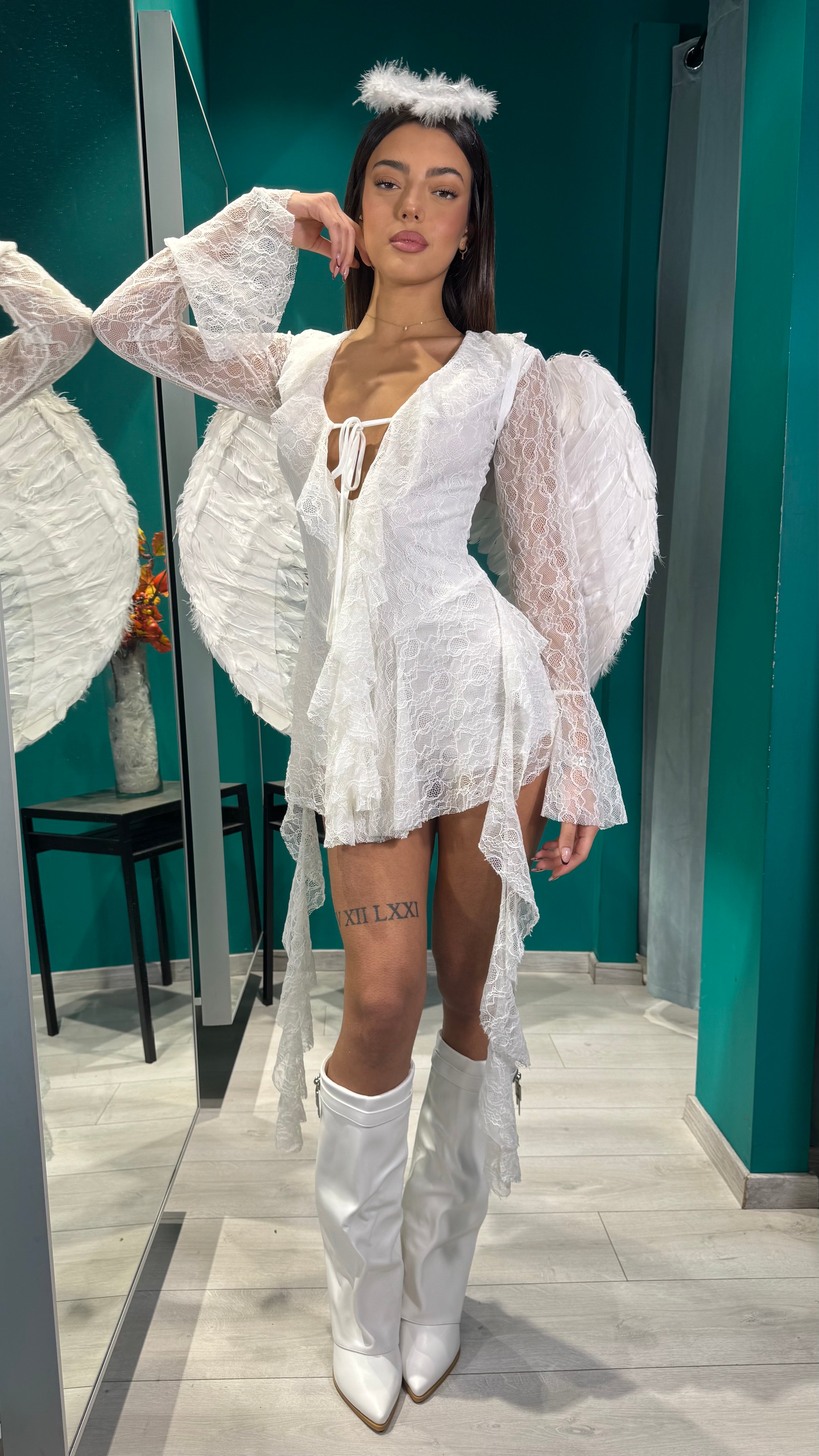00853 tutina